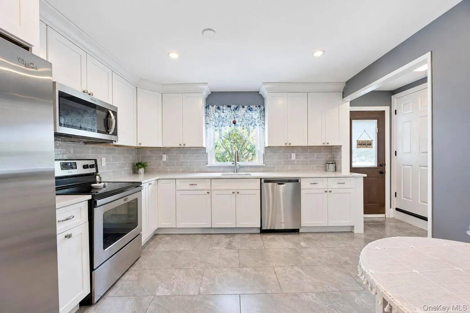175 Stuyvesant Road, Islip, NY, 6 Bedrooms Bedrooms, 9 Rooms Rooms,3 BathroomsBathrooms,Residential,For Rent,Stuyvesant,0,1053595 175 Stuyvesant Road, Islip, NY, 6 Bedrooms Bedrooms, 9 Rooms Rooms,3 BathroomsBathrooms,Residential,For Rent,Stuyvesant,0,1053595