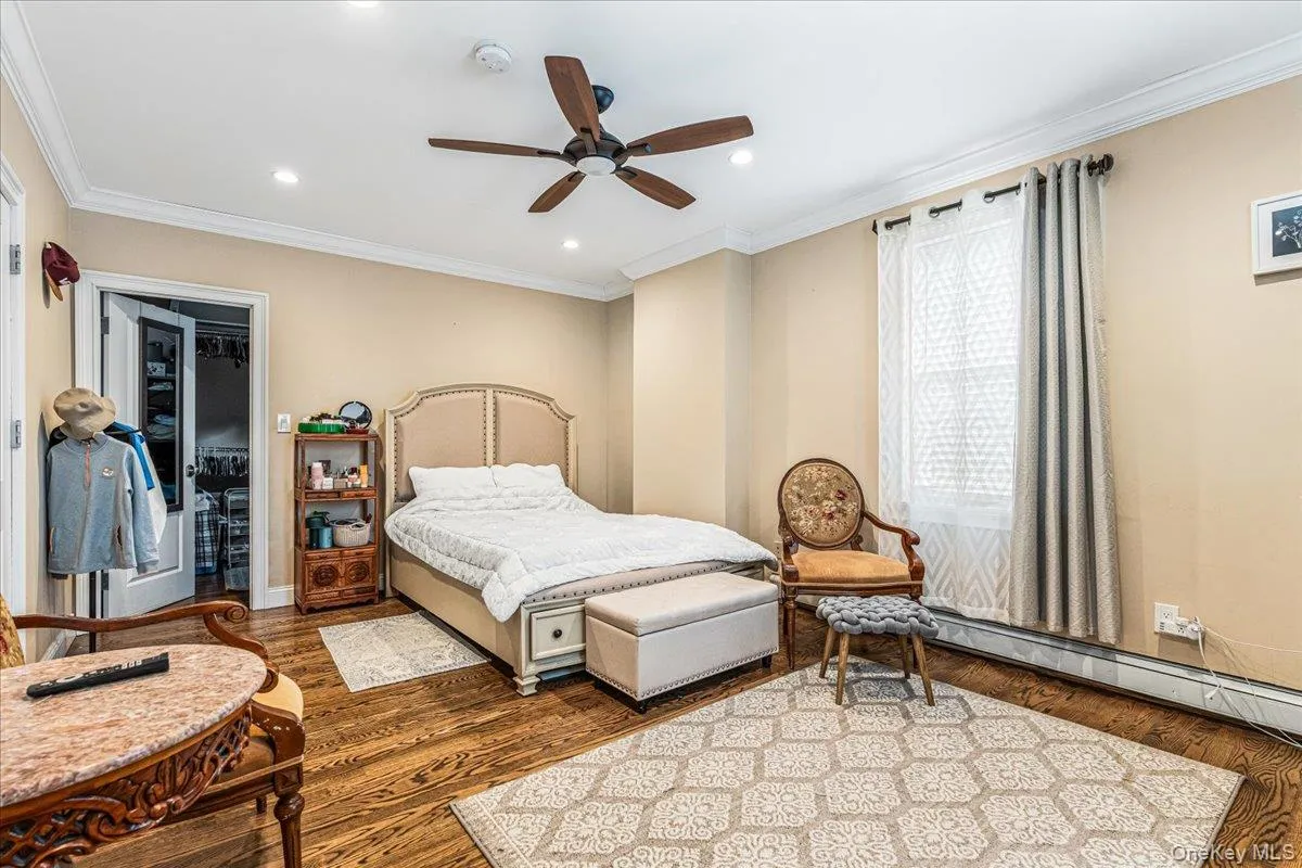 4302 170th Street, New York, NY, 3 Bedrooms Bedrooms, 8 Rooms Rooms,2 BathroomsBathrooms,Residential,For Rent,170th,0,1053602 4302 170th Street, New York, NY, 3 Bedrooms Bedrooms, 8 Rooms Rooms,2 BathroomsBathrooms,Residential,For Rent,170th,0,1053602