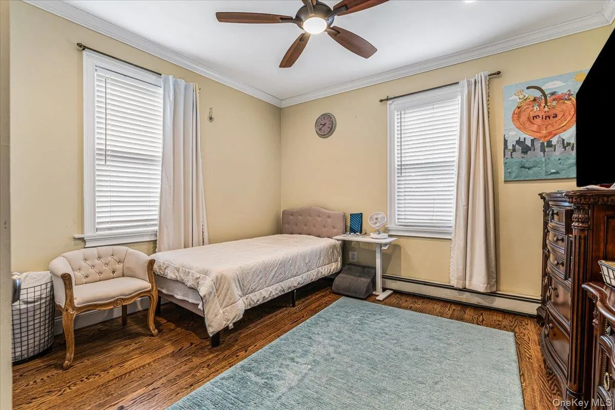 4302 170th Street, New York, NY, 3 Bedrooms Bedrooms, 8 Rooms Rooms,2 BathroomsBathrooms,Residential,For Rent,170th,0,1053602 4302 170th Street, New York, NY, 3 Bedrooms Bedrooms, 8 Rooms Rooms,2 BathroomsBathrooms,Residential,For Rent,170th,0,1053602