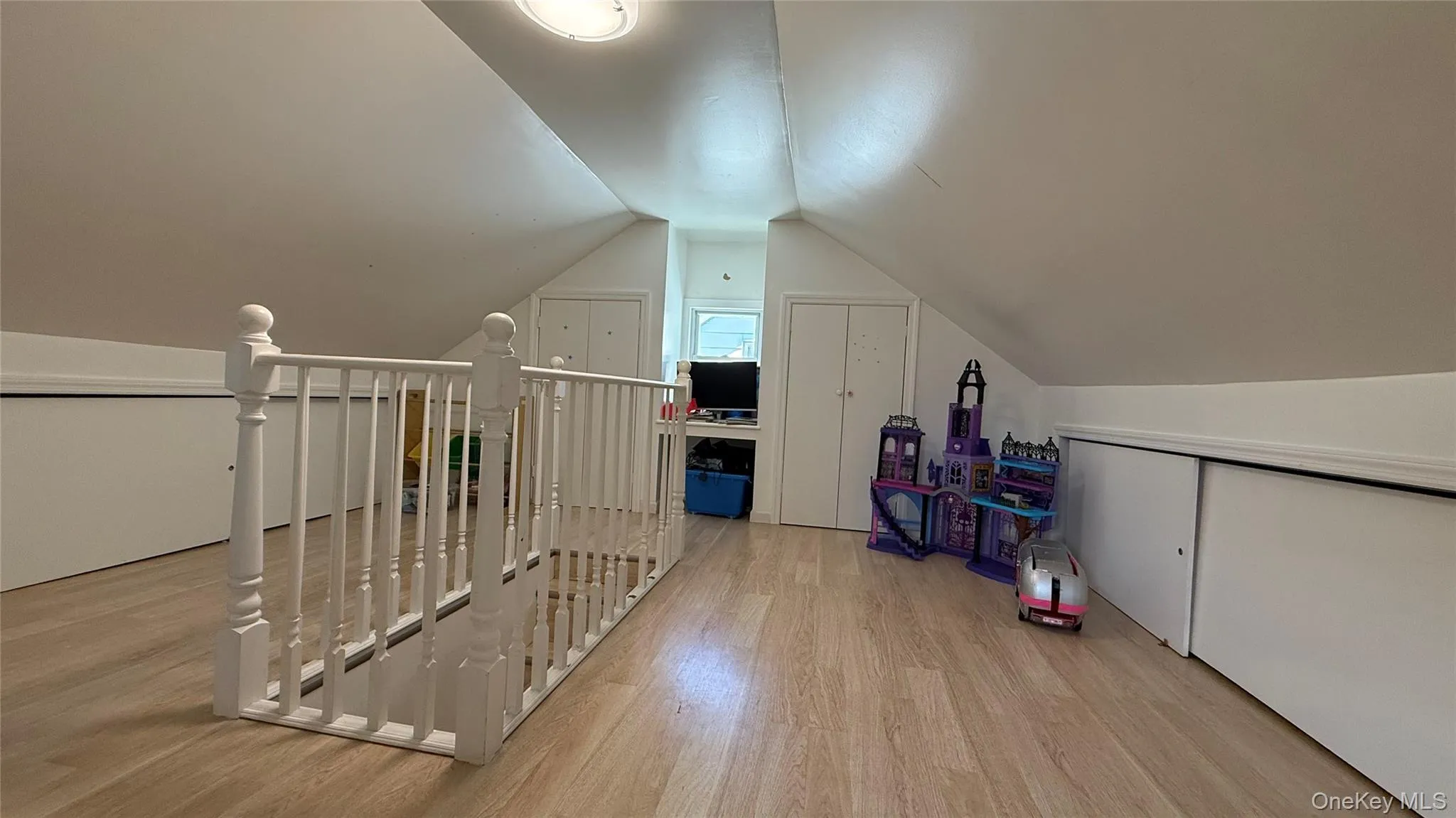 160-30 76th Road, New York, NY, 3 Bedrooms Bedrooms, 6 Rooms Rooms,1 BathroomBathrooms,Residential,For Rent,76th,0,1053604 160-30 76th Road, New York, NY, 3 Bedrooms Bedrooms, 6 Rooms Rooms,1 BathroomBathrooms,Residential,For Rent,76th,0,1053604
