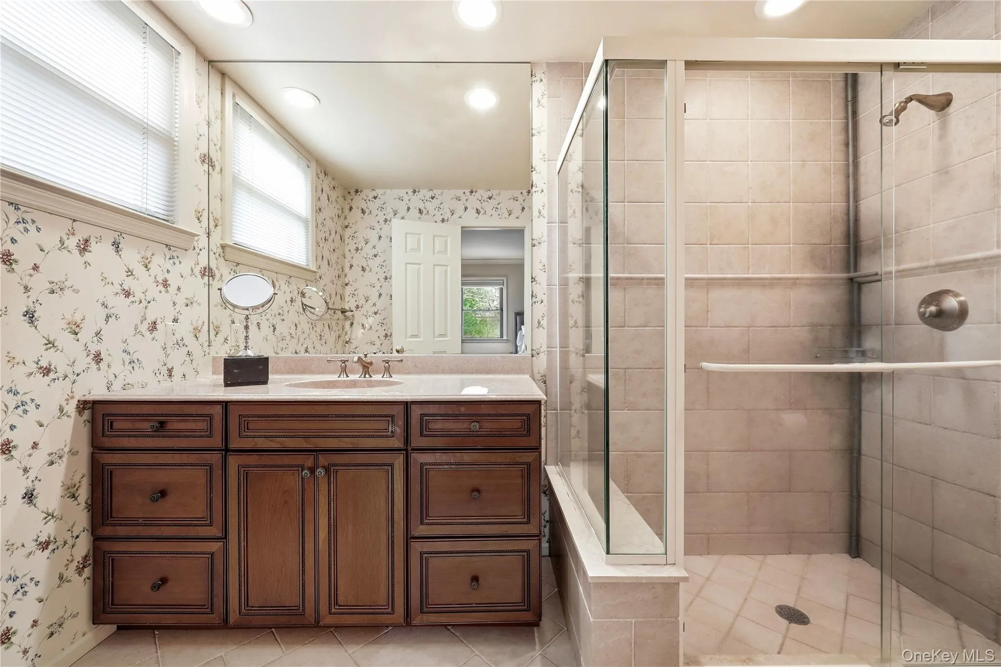28 Hampton Court, Oyster Bay, NY, 4 Bedrooms Bedrooms, 8 Rooms Rooms,2 BathroomsBathrooms,Residential Lease,For Rent,Hampton,0,1053610 28 Hampton Court, Oyster Bay, NY, 4 Bedrooms Bedrooms, 8 Rooms Rooms,2 BathroomsBathrooms,Residential Lease,For Rent,Hampton,0,1053610