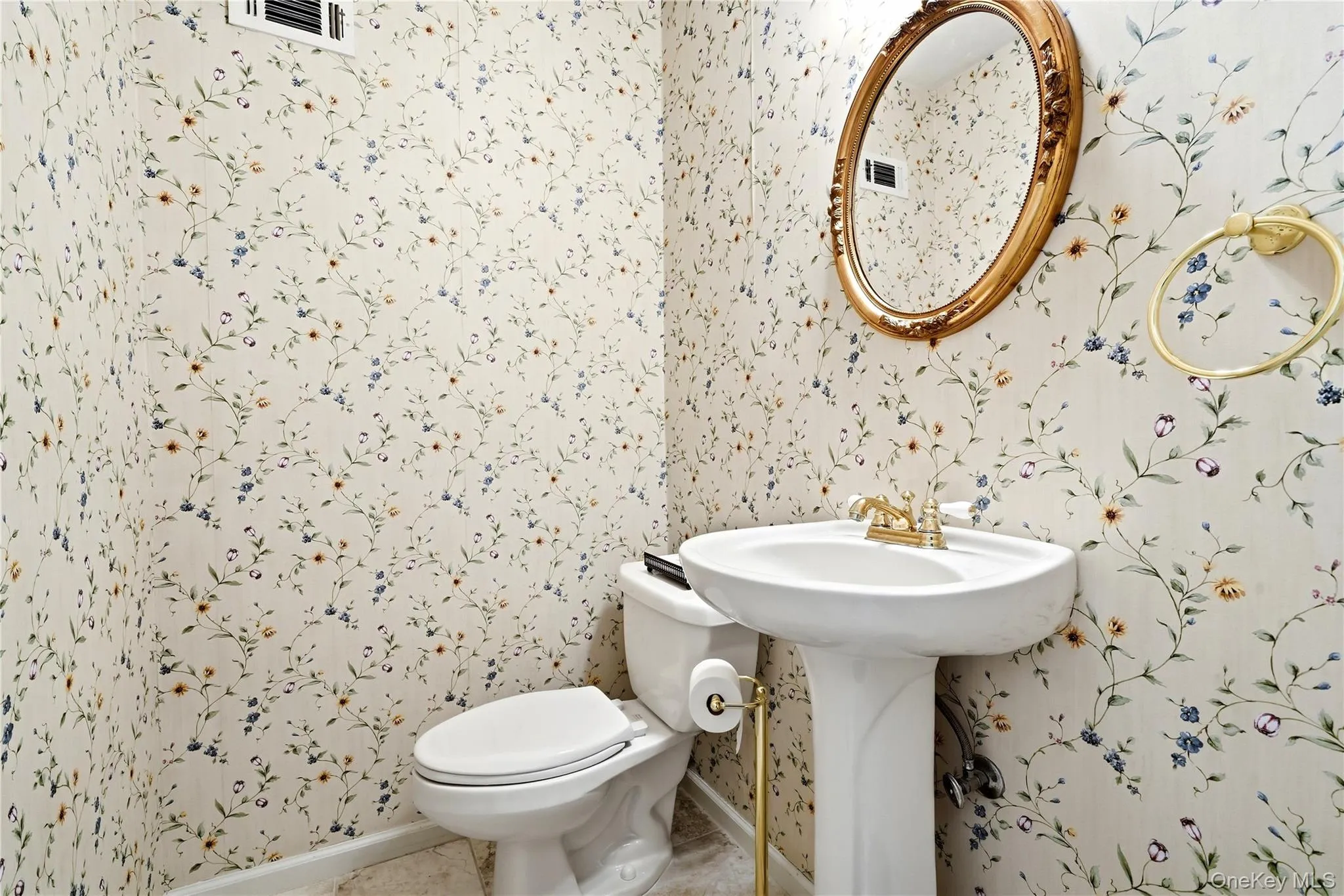 28 Hampton Court, Oyster Bay, NY, 4 Bedrooms Bedrooms, 8 Rooms Rooms,2 BathroomsBathrooms,Residential Lease,For Rent,Hampton,0,1053610 28 Hampton Court, Oyster Bay, NY, 4 Bedrooms Bedrooms, 8 Rooms Rooms,2 BathroomsBathrooms,Residential Lease,For Rent,Hampton,0,1053610