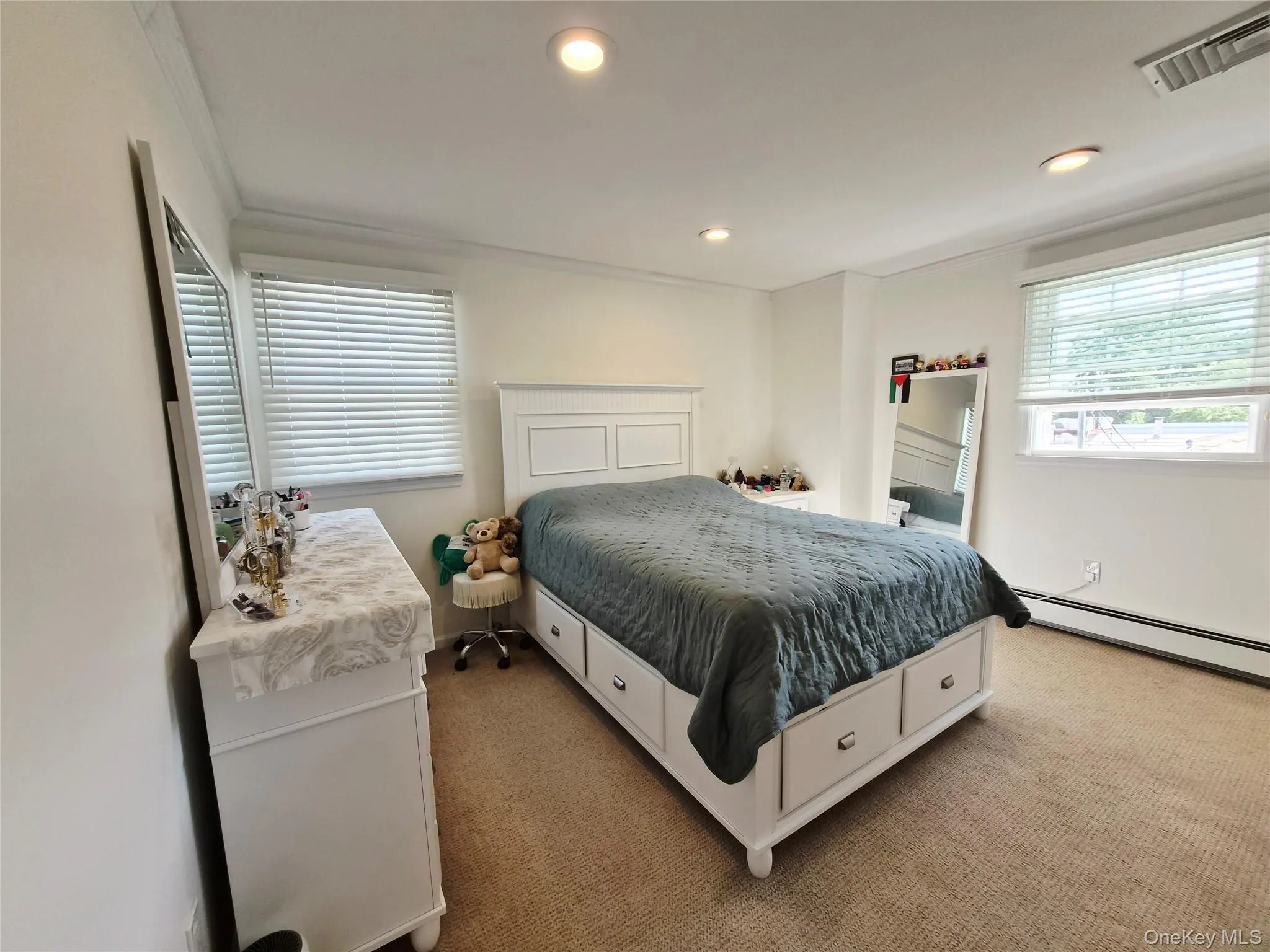 1920 Clemons Street, Hempstead, NY, 6 Bedrooms Bedrooms, 10 Rooms Rooms,2 BathroomsBathrooms,Residential,For Rent,Clemons,0,1053612 1920 Clemons Street, Hempstead, NY, 6 Bedrooms Bedrooms, 10 Rooms Rooms,2 BathroomsBathrooms,Residential,For Rent,Clemons,0,1053612