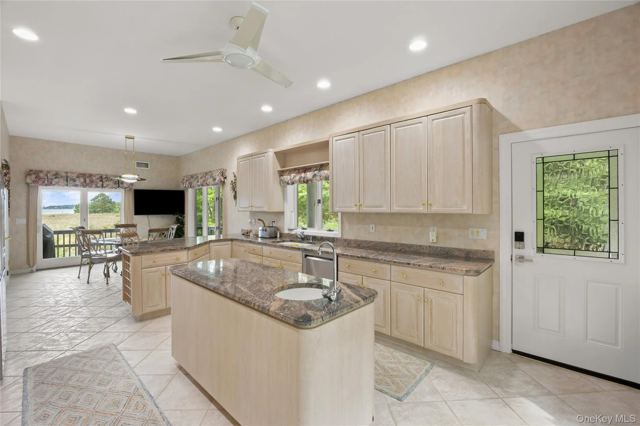 3525 Paradise Point Road, Southold, NY, 4 Bedrooms Bedrooms, 12 Rooms Rooms,3 BathroomsBathrooms,Residential,For Rent,Paradise Point,0,1053616 3525 Paradise Point Road, Southold, NY, 4 Bedrooms Bedrooms, 12 Rooms Rooms,3 BathroomsBathrooms,Residential,For Rent,Paradise Point,0,1053616