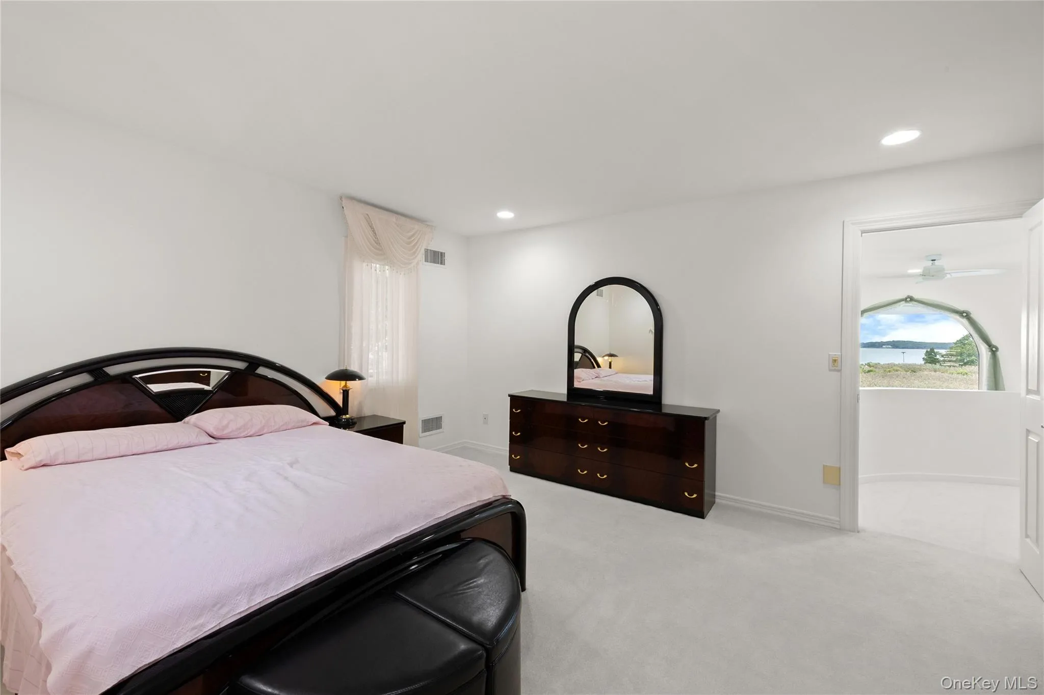 3525 Paradise Point Road, Southold, NY, 4 Bedrooms Bedrooms, 12 Rooms Rooms,3 BathroomsBathrooms,Residential,For Rent,Paradise Point,0,1053616 3525 Paradise Point Road, Southold, NY, 4 Bedrooms Bedrooms, 12 Rooms Rooms,3 BathroomsBathrooms,Residential,For Rent,Paradise Point,0,1053616