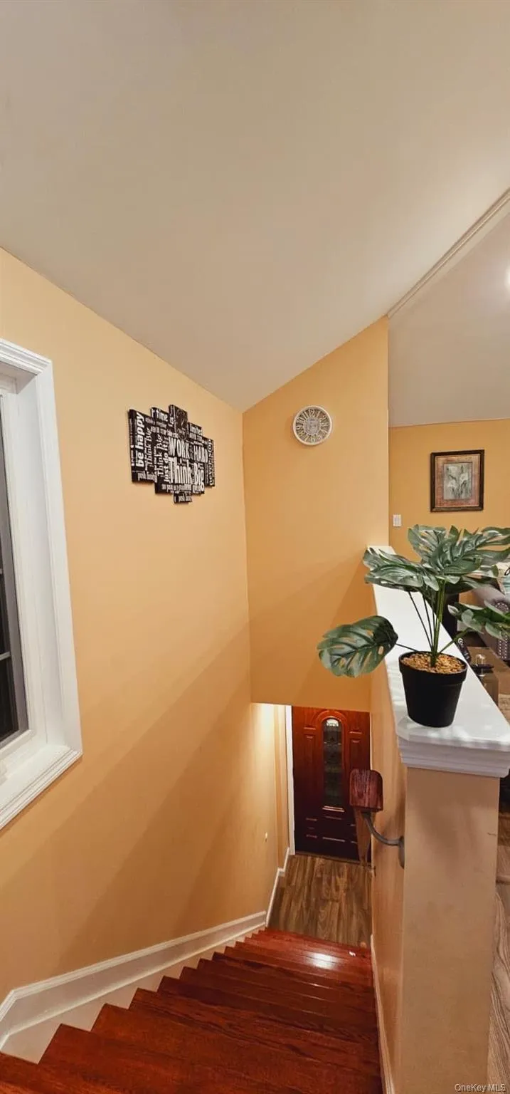 10014 199th Street, New York, NY, 3 Bedroom Bedrooms, 6 Room Rooms,1 BathroomBathrooms,Residential Lease,For Rent,199th,0,1053618 10014 199th Street, New York, NY, 3 Bedroom Bedrooms, 6 Room Rooms,1 BathroomBathrooms,Residential Lease,For Rent,199th,0,1053618