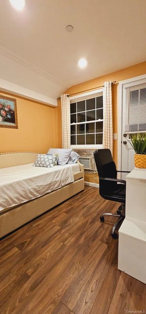 10014 199th Street, New York, NY, 3 Bedroom Bedrooms, 6 Room Rooms,1 BathroomBathrooms,Residential Lease,For Rent,199th,0,1053618 10014 199th Street, New York, NY, 3 Bedroom Bedrooms, 6 Room Rooms,1 BathroomBathrooms,Residential Lease,For Rent,199th,0,1053618