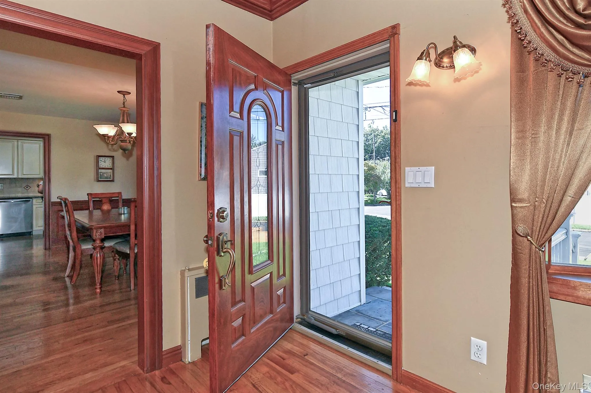 19 Court Drive, Huntington, NY, 3 Bedrooms Bedrooms, 7 Rooms Rooms,1 BathroomBathrooms,Residential,For Rent,Court,0,1053619 19 Court Drive, Huntington, NY, 3 Bedrooms Bedrooms, 7 Rooms Rooms,1 BathroomBathrooms,Residential,For Rent,Court,0,1053619