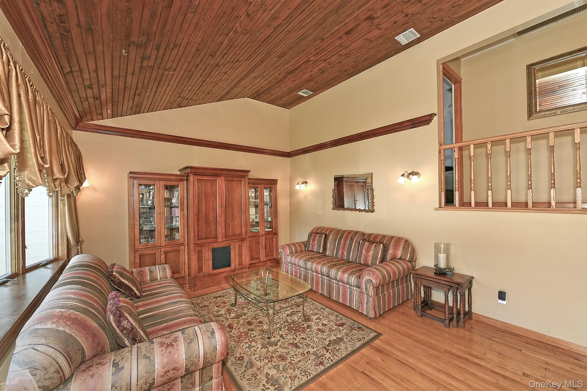19 Court Drive, Huntington, NY, 3 Bedrooms Bedrooms, 7 Rooms Rooms,1 BathroomBathrooms,Residential,For Rent,Court,0,1053619 19 Court Drive, Huntington, NY, 3 Bedrooms Bedrooms, 7 Rooms Rooms,1 BathroomBathrooms,Residential,For Rent,Court,0,1053619