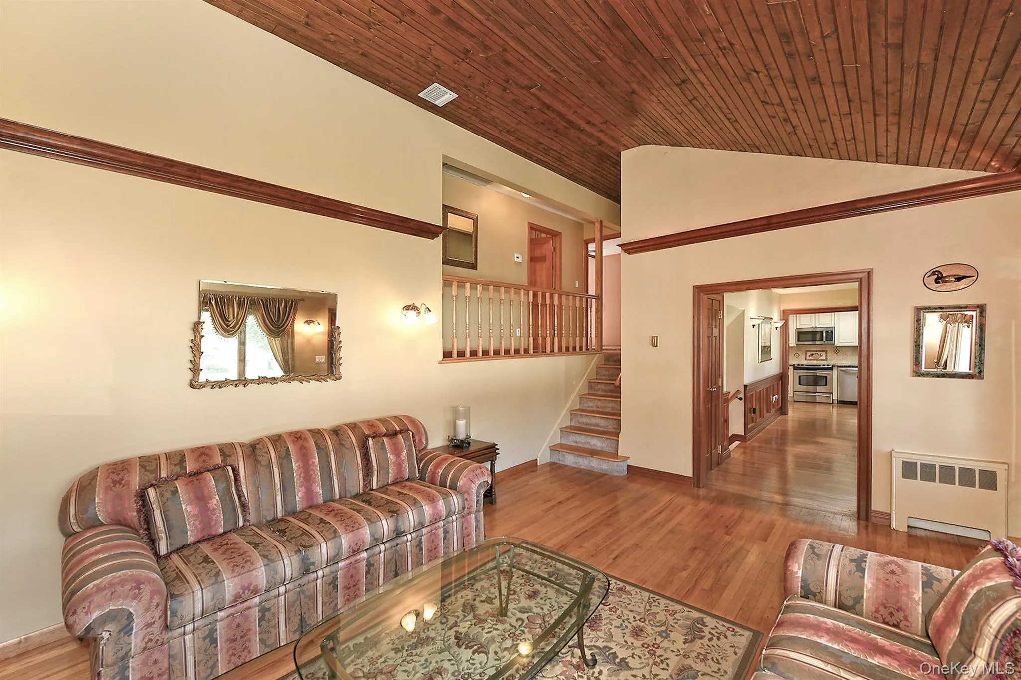 19 Court Drive, Huntington, NY, 3 Bedrooms Bedrooms, 7 Rooms Rooms,1 BathroomBathrooms,Residential,For Rent,Court,0,1053619 19 Court Drive, Huntington, NY, 3 Bedrooms Bedrooms, 7 Rooms Rooms,1 BathroomBathrooms,Residential,For Rent,Court,0,1053619