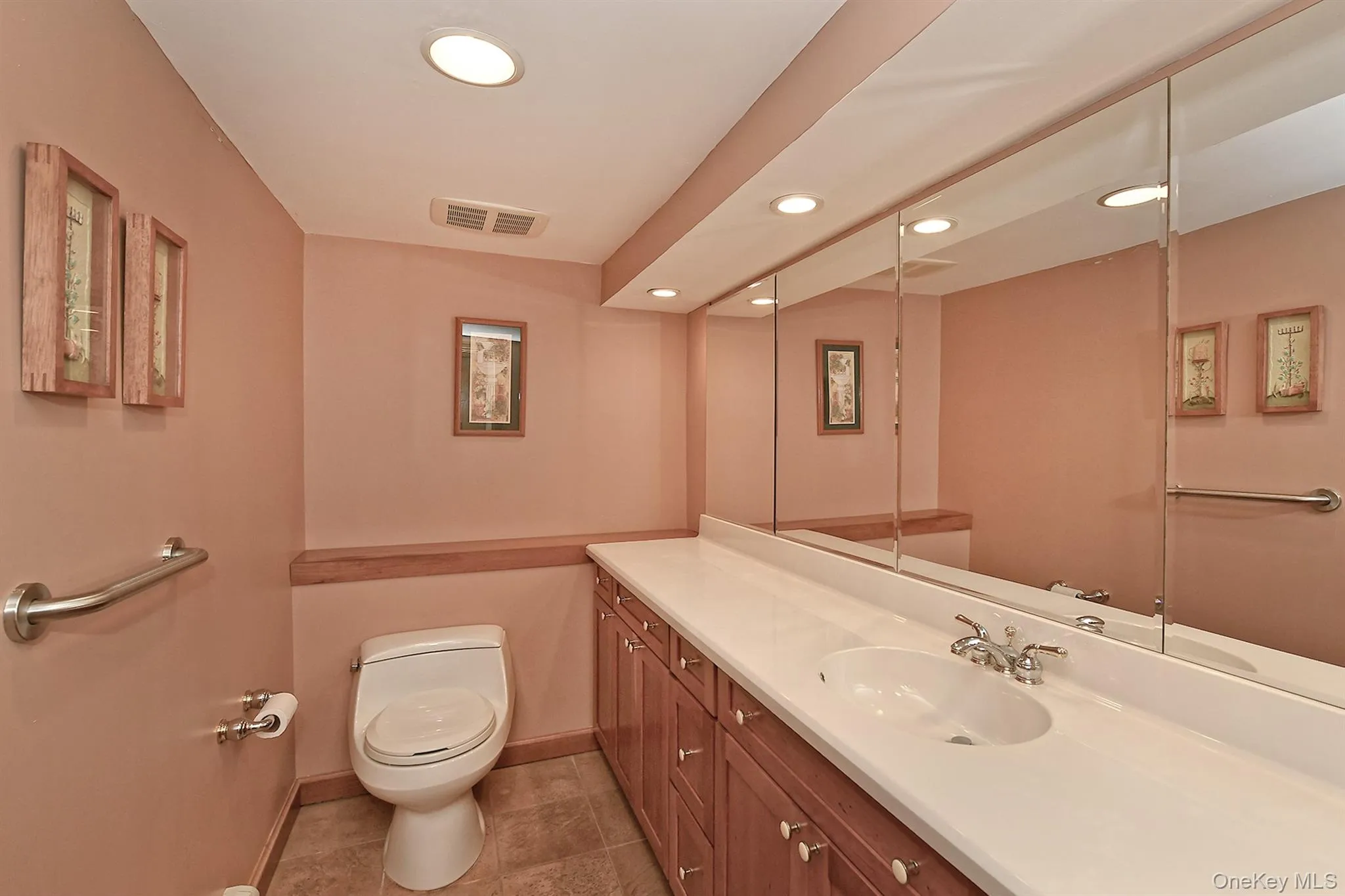 19 Court Drive, Huntington, NY, 3 Bedrooms Bedrooms, 7 Rooms Rooms,1 BathroomBathrooms,Residential,For Rent,Court,0,1053619 19 Court Drive, Huntington, NY, 3 Bedrooms Bedrooms, 7 Rooms Rooms,1 BathroomBathrooms,Residential,For Rent,Court,0,1053619