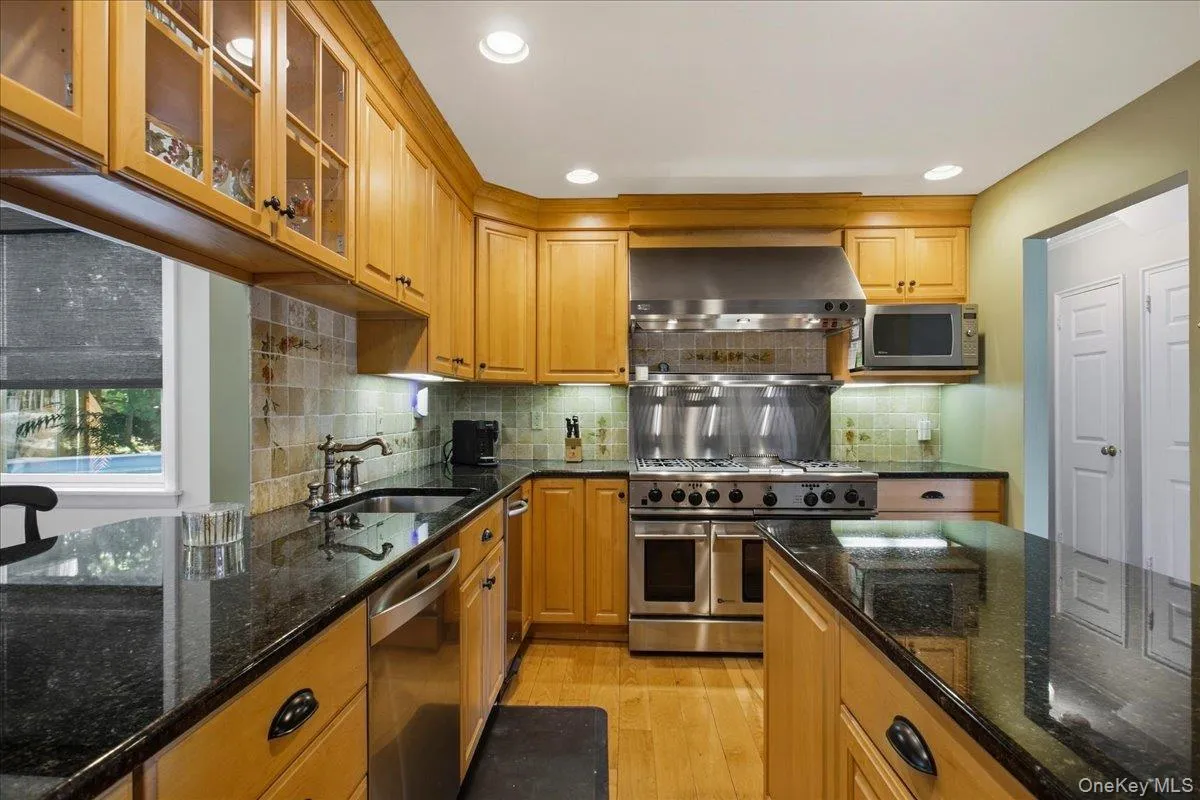 3494 Overlook Avenue, Yorktown, NY, 4 Bedrooms Bedrooms, 10 Rooms Rooms,2 BathroomsBathrooms,Residential,For Rent,Overlook,0,1053621 3494 Overlook Avenue, Yorktown, NY, 4 Bedrooms Bedrooms, 10 Rooms Rooms,2 BathroomsBathrooms,Residential,For Rent,Overlook,0,1053621