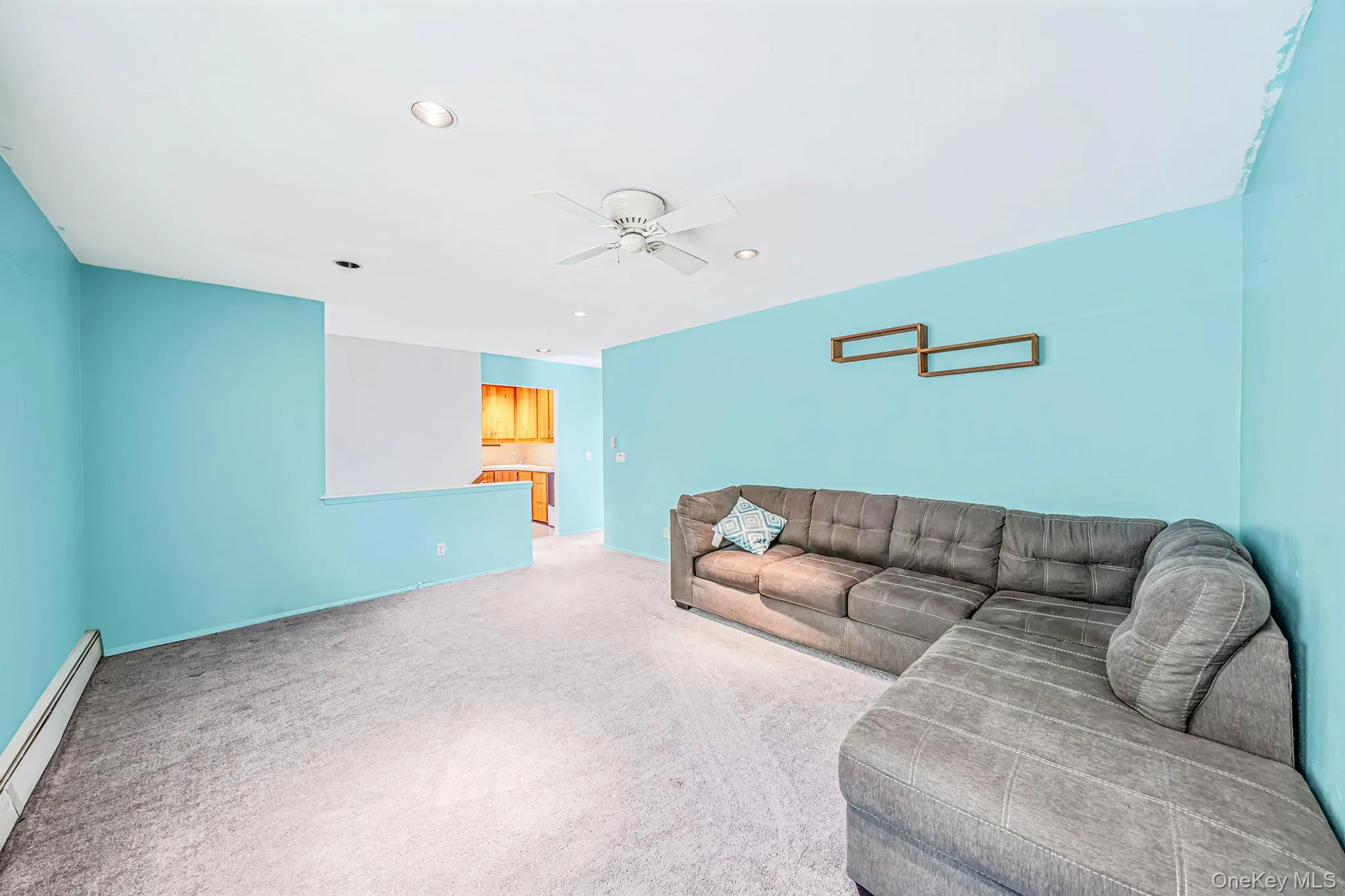 10 Smithtown Boulevard, Smithtown, NY, 1 Bedroom Bedrooms, 3 Rooms Rooms,1 BathroomBathrooms,Residential,For Rent,Smithtown,0,1053623 10 Smithtown Boulevard, Smithtown, NY, 1 Bedroom Bedrooms, 3 Rooms Rooms,1 BathroomBathrooms,Residential,For Rent,Smithtown,0,1053623