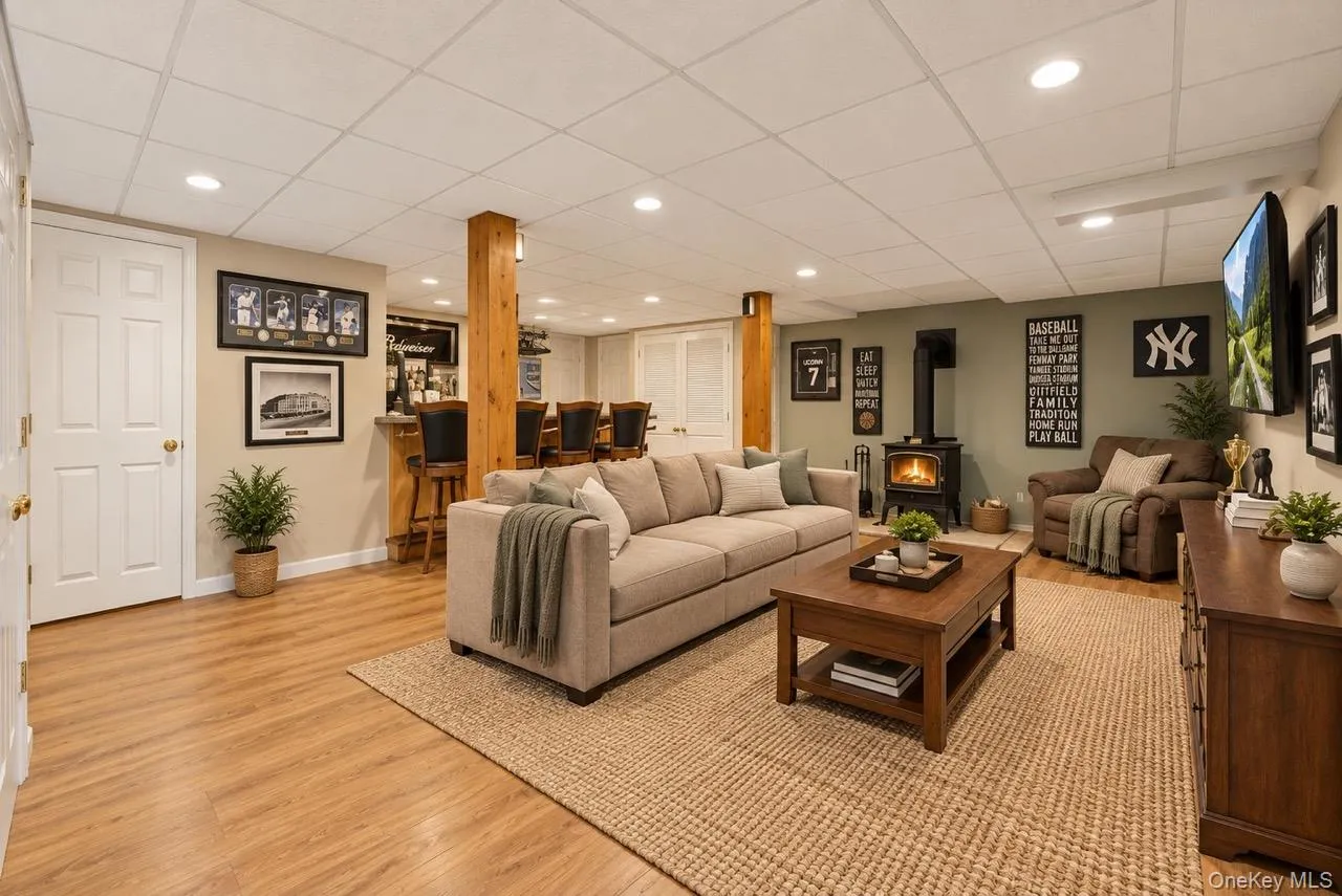 3 Seven Lakes Drive, Ramapo, NY, 5 Bedrooms Bedrooms, 14 Rooms Rooms,3 BathroomsBathrooms,Residential,For Rent,Seven Lakes,0,1053628 3 Seven Lakes Drive, Ramapo, NY, 5 Bedrooms Bedrooms, 14 Rooms Rooms,3 BathroomsBathrooms,Residential,For Rent,Seven Lakes,0,1053628