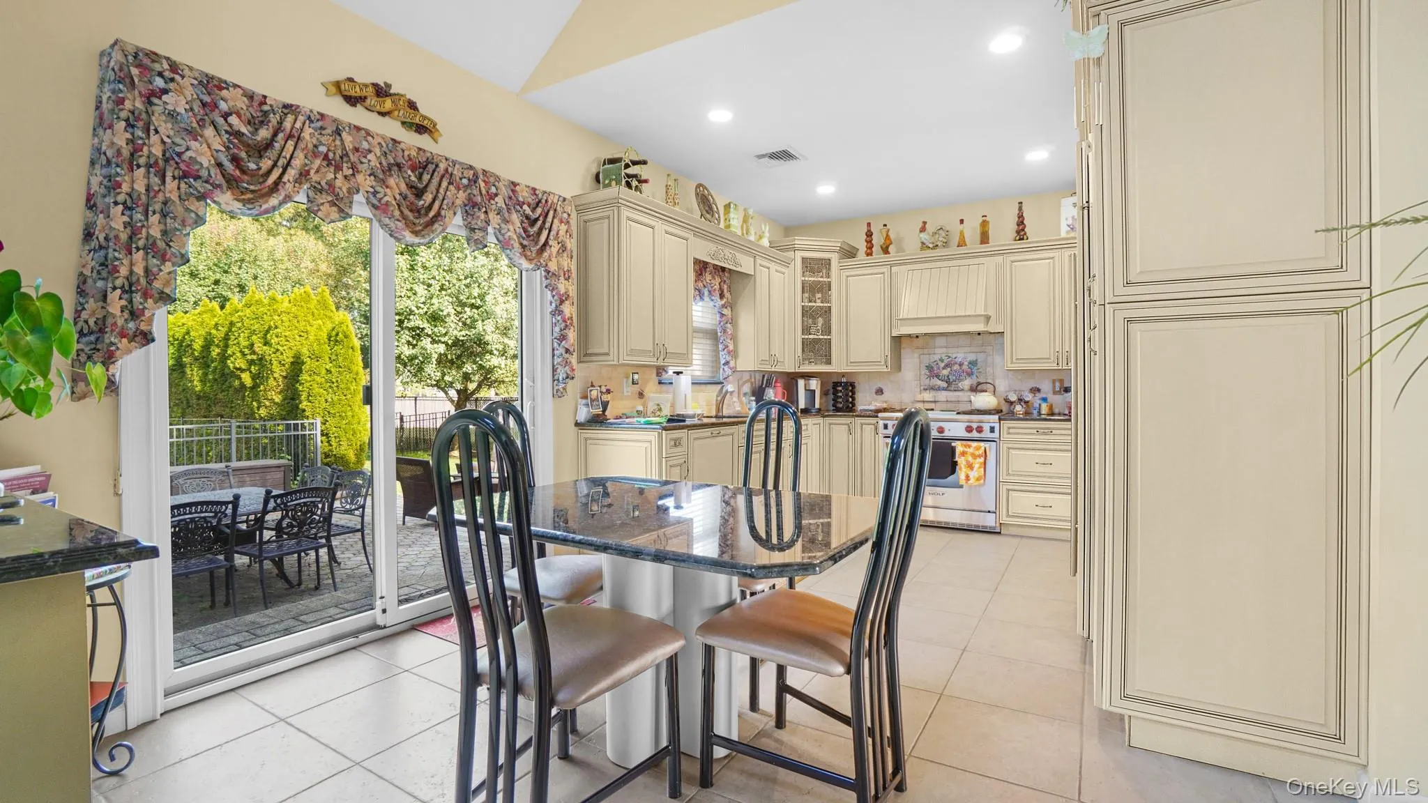25 Laurel Lane, Brookhaven, NY, 3 Bedrooms Bedrooms, 10 Rooms Rooms,3 BathroomsBathrooms,Residential,For Rent,Laurel,0,1053630 25 Laurel Lane, Brookhaven, NY, 3 Bedrooms Bedrooms, 10 Rooms Rooms,3 BathroomsBathrooms,Residential,For Rent,Laurel,0,1053630