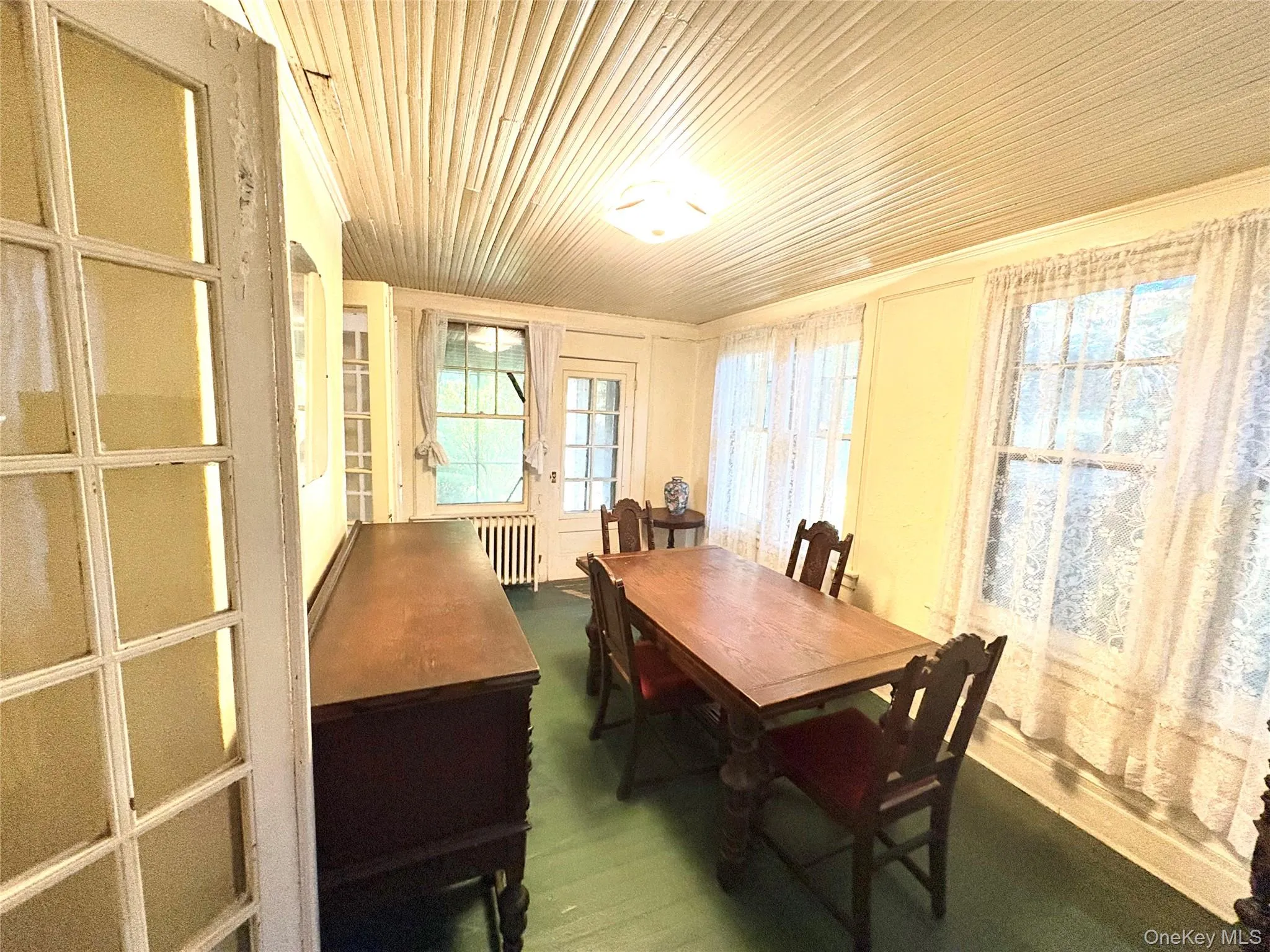 Sunroom, Office, Sitting Room Sunroom, Office, Sitting Room