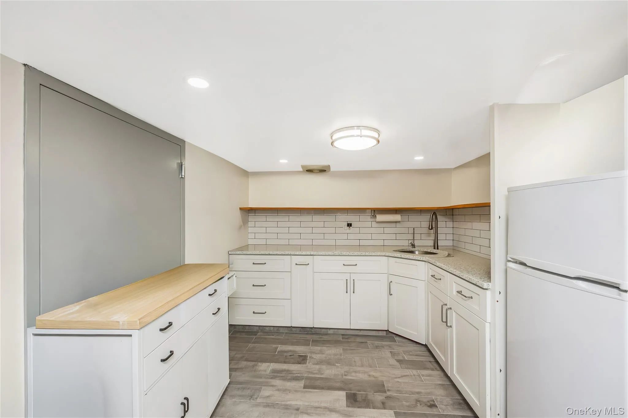 164-36 76th Avenue, New York, NY, 4 Bedrooms Bedrooms, 6 Rooms Rooms,2 BathroomsBathrooms,Residential,For Rent,76th,0,1053632 164-36 76th Avenue, New York, NY, 4 Bedrooms Bedrooms, 6 Rooms Rooms,2 BathroomsBathrooms,Residential,For Rent,76th,0,1053632