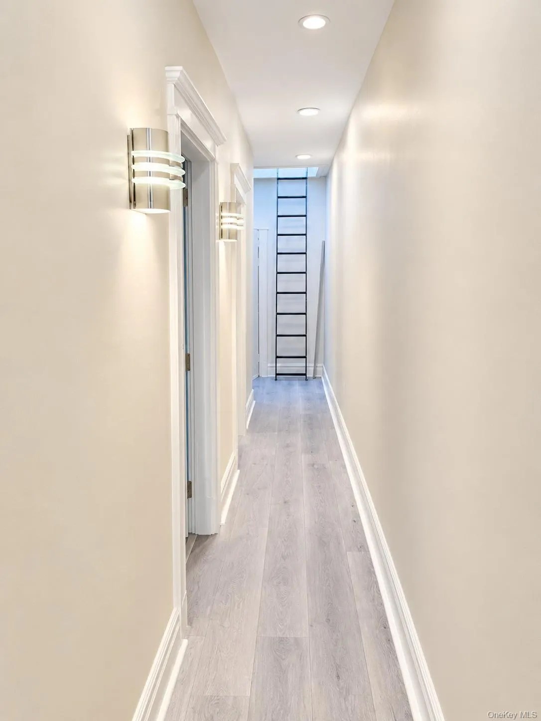 16001 Hillside Avenue, New York, NY, 3 Bedrooms Bedrooms, 7 Rooms Rooms,2 BathroomsBathrooms,Residential Lease,For Rent,Hillside,0,1053637 16001 Hillside Avenue, New York, NY, 3 Bedrooms Bedrooms, 7 Rooms Rooms,2 BathroomsBathrooms,Residential Lease,For Rent,Hillside,0,1053637