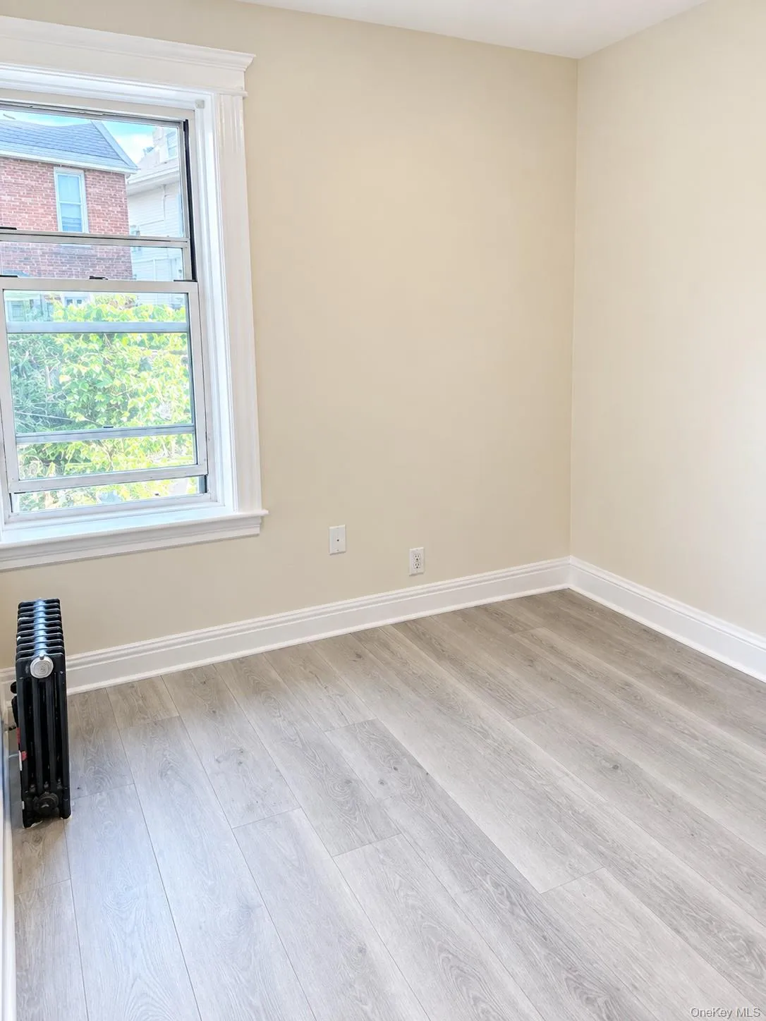 16001 Hillside Avenue, New York, NY, 3 Bedrooms Bedrooms, 7 Rooms Rooms,2 BathroomsBathrooms,Residential Lease,For Rent,Hillside,0,1053637 16001 Hillside Avenue, New York, NY, 3 Bedrooms Bedrooms, 7 Rooms Rooms,2 BathroomsBathrooms,Residential Lease,For Rent,Hillside,0,1053637