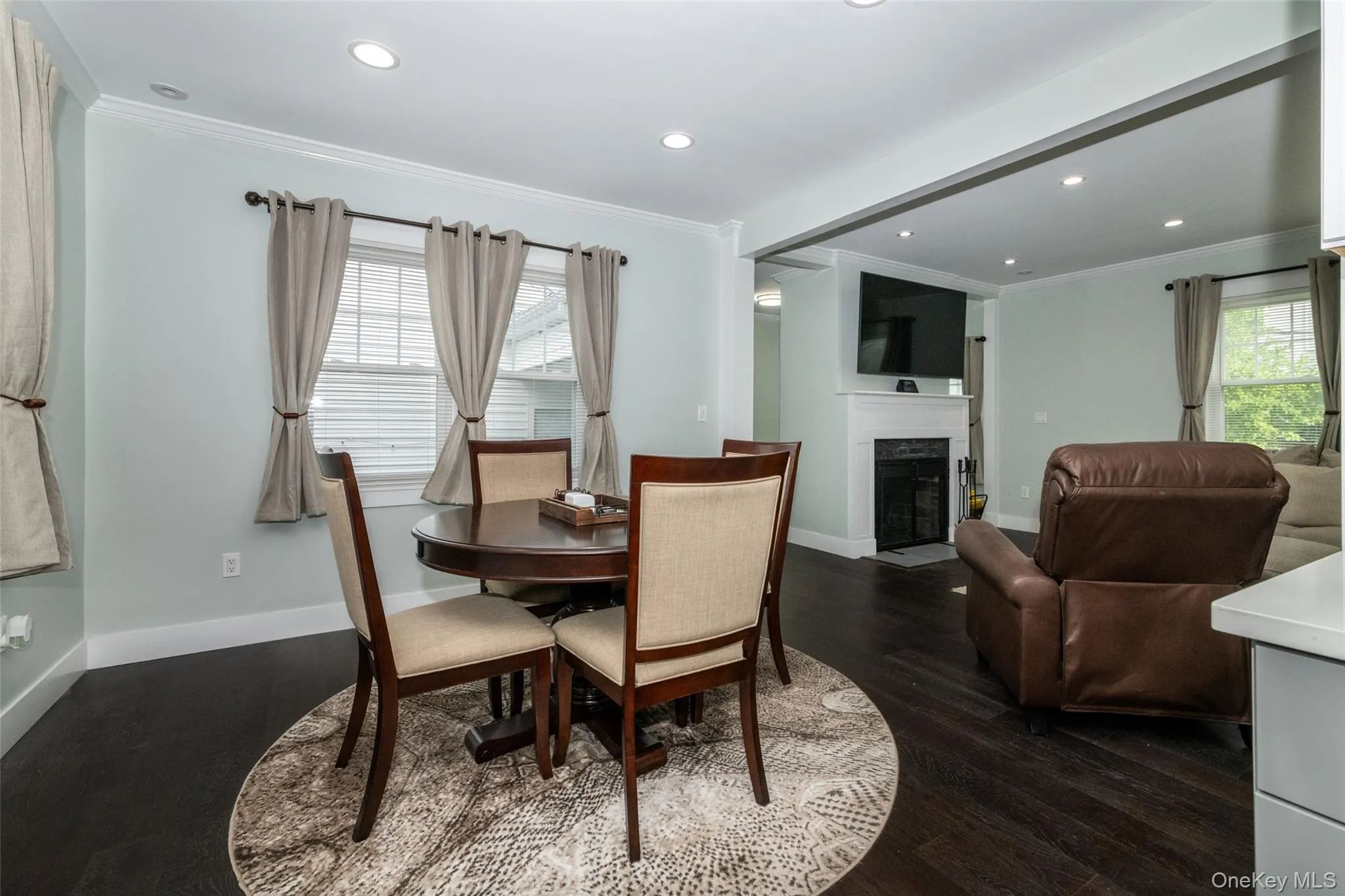 54 Ronalds Avenue, New Rochelle, NY, 3 Bedrooms Bedrooms, 6 Rooms Rooms,1 BathroomBathrooms,Residential,For Rent,Ronalds,0,1053640 54 Ronalds Avenue, New Rochelle, NY, 3 Bedrooms Bedrooms, 6 Rooms Rooms,1 BathroomBathrooms,Residential,For Rent,Ronalds,0,1053640
