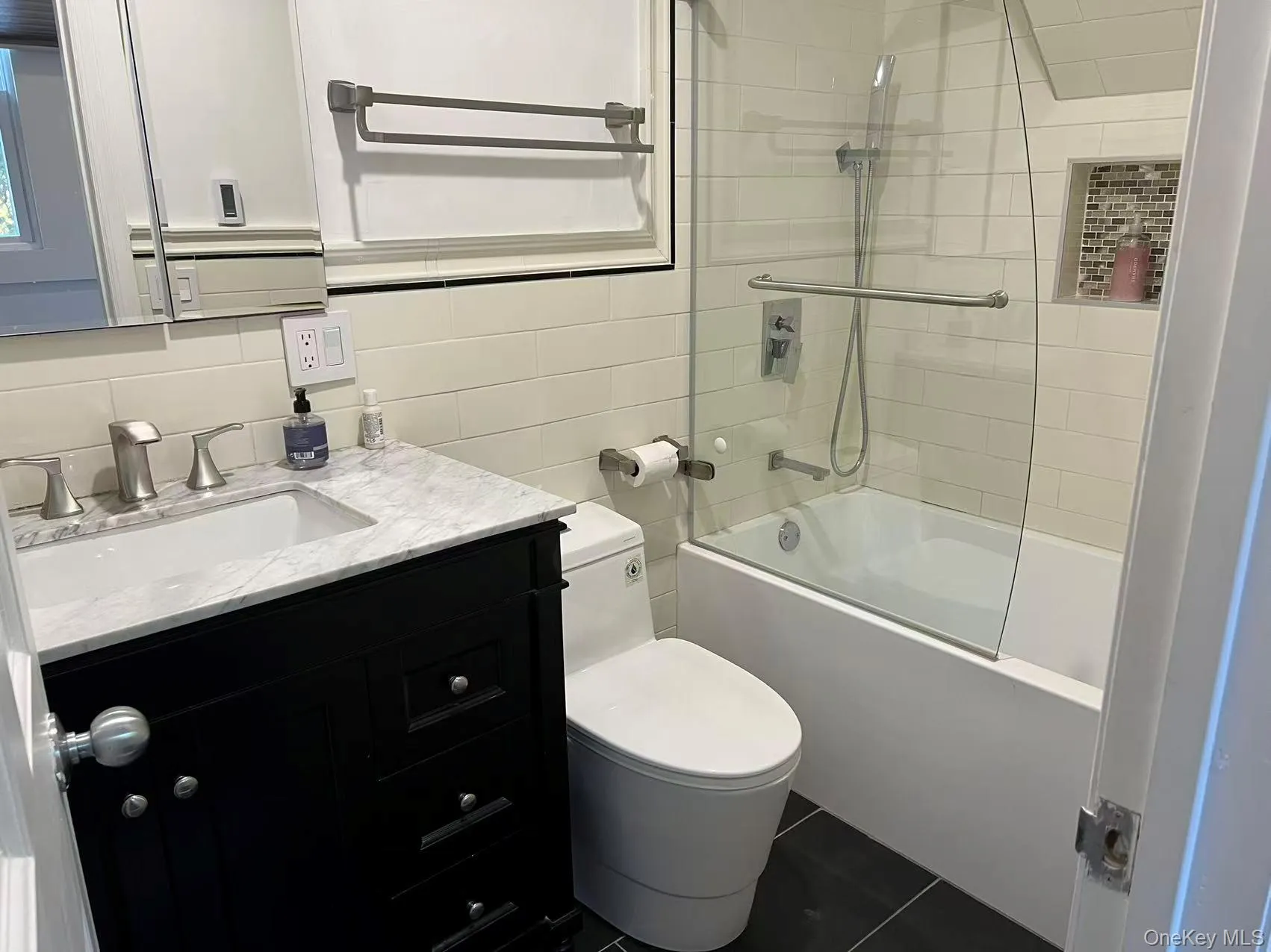 531 Ashford Avenue, Greenburgh, NY, 3 Bedroom Bedrooms, 6 Room Rooms,2 BathroomBathrooms,Residential Lease,For Rent,Ashford,0,1053642 531 Ashford Avenue, Greenburgh, NY, 3 Bedroom Bedrooms, 6 Room Rooms,2 BathroomBathrooms,Residential Lease,For Rent,Ashford,0,1053642