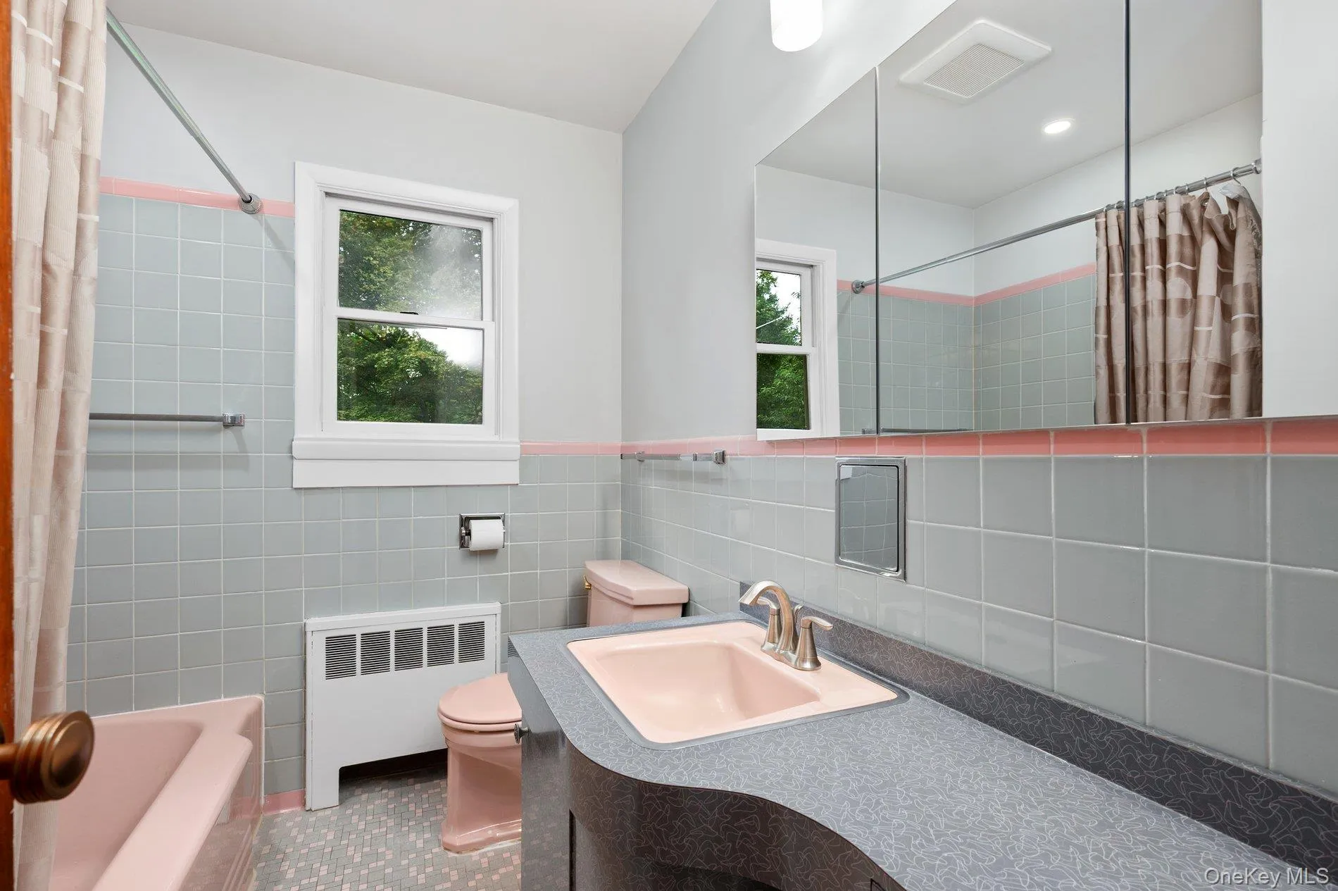 30 Sheppard Lane, Huntington, NY, 3 Bedrooms Bedrooms, 7 Rooms Rooms,2 BathroomsBathrooms,Residential,For Rent,Sheppard,0,1053647 30 Sheppard Lane, Huntington, NY, 3 Bedrooms Bedrooms, 7 Rooms Rooms,2 BathroomsBathrooms,Residential,For Rent,Sheppard,0,1053647