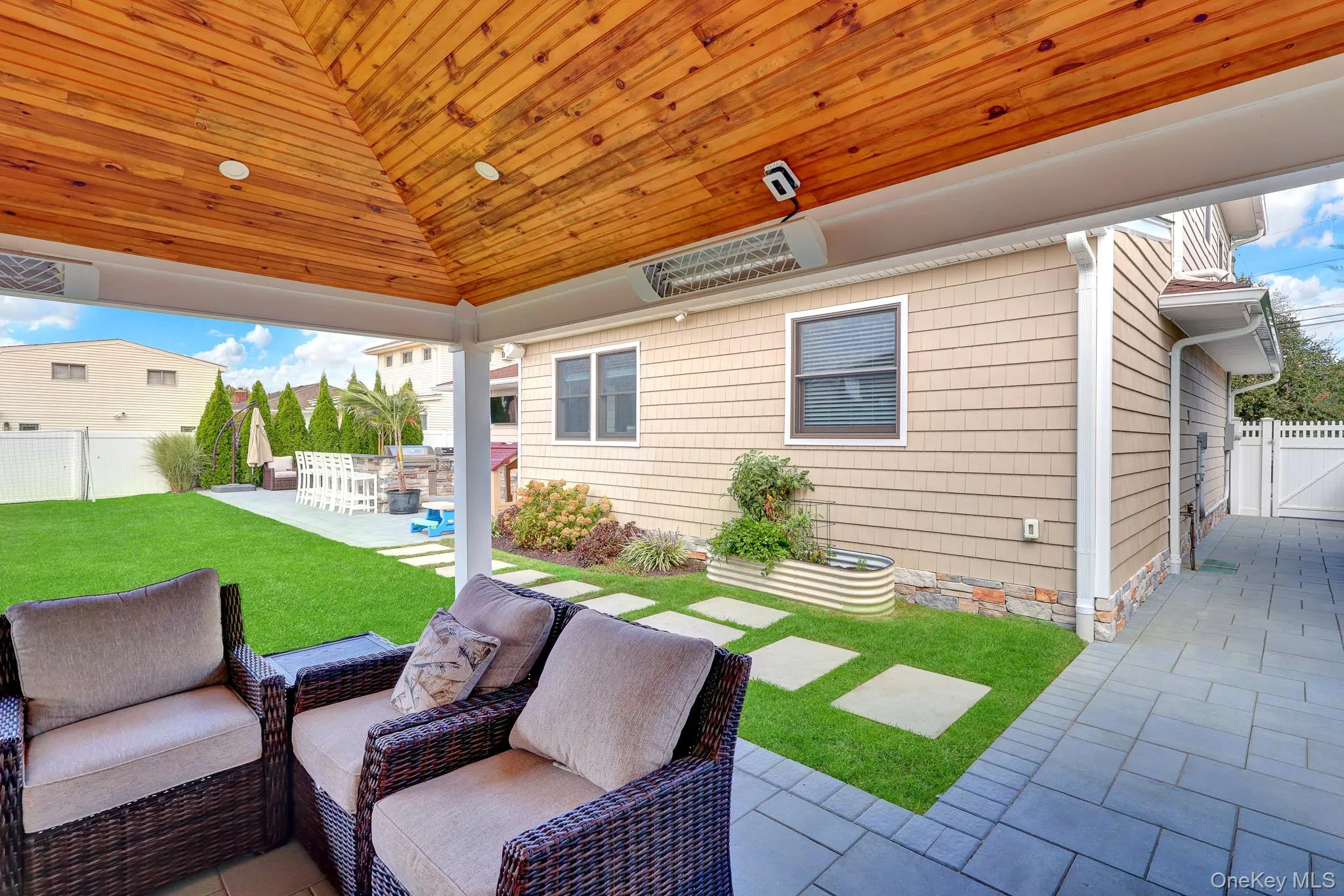 58 Garfield Place, Oyster Bay, NY, 4 Bedrooms Bedrooms, 7 Rooms Rooms,2 BathroomsBathrooms,Residential,For Rent,Garfield,0,1053648 58 Garfield Place, Oyster Bay, NY, 4 Bedrooms Bedrooms, 7 Rooms Rooms,2 BathroomsBathrooms,Residential,For Rent,Garfield,0,1053648