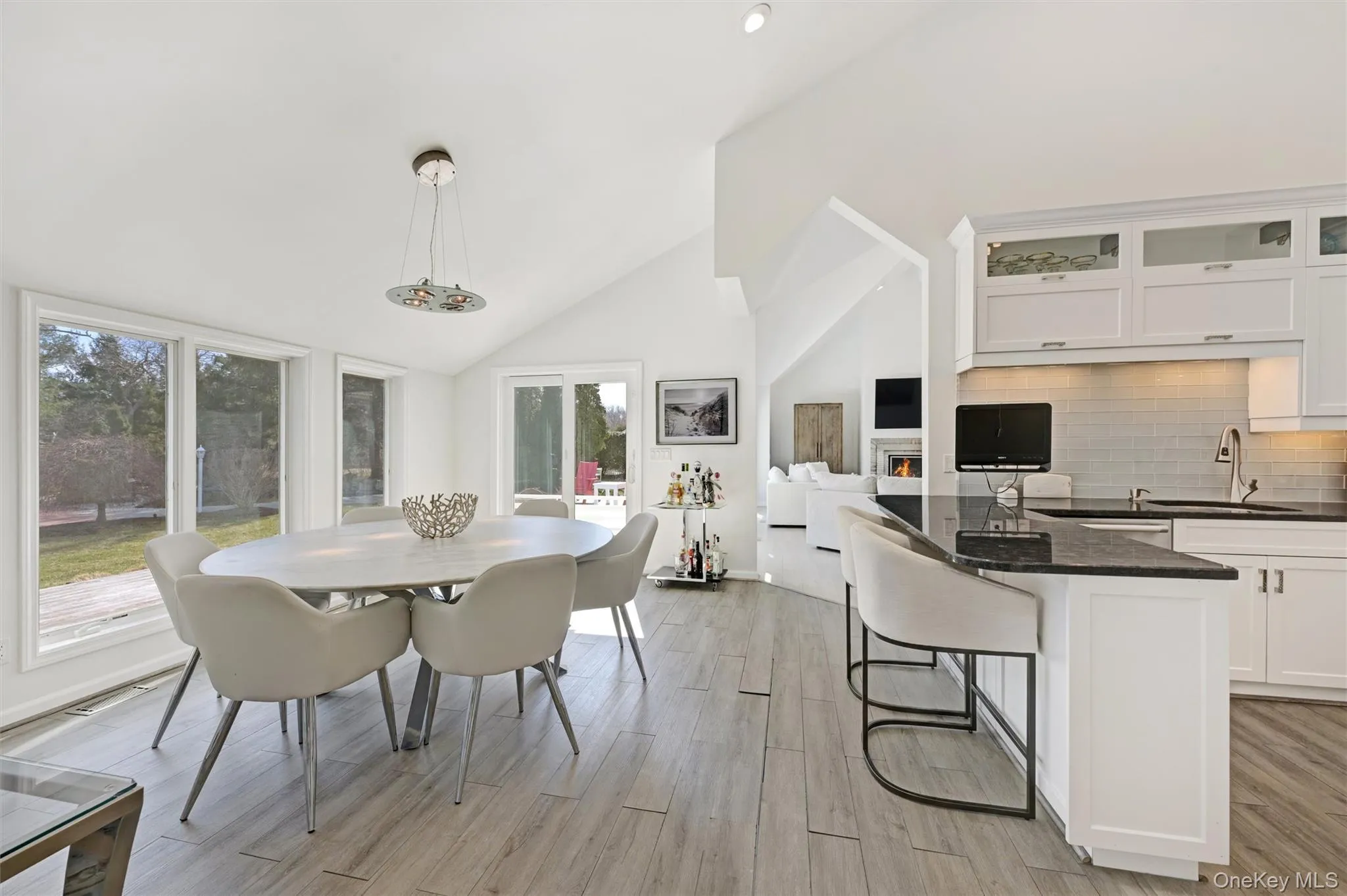 16 Laila Lane, Southampton, NY, 4 Bedroom Bedrooms, 16 Room Rooms,4 BathroomBathrooms,Residential Lease,For Rent,Laila,0,1053652 16 Laila Lane, Southampton, NY, 4 Bedroom Bedrooms, 16 Room Rooms,4 BathroomBathrooms,Residential Lease,For Rent,Laila,0,1053652