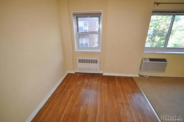 Dining Area Dining Area