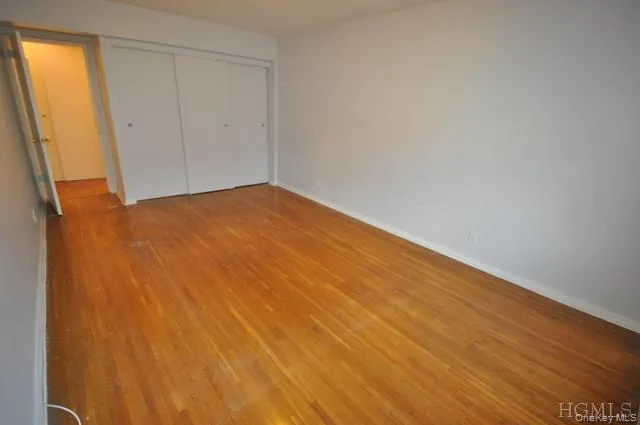 Large Bedroom with double floor to ceiling closets. Large Bedroom with double floor to ceiling closets.