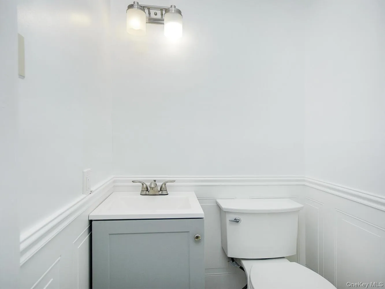 Powder Room on the first floor Powder Room on the first floor