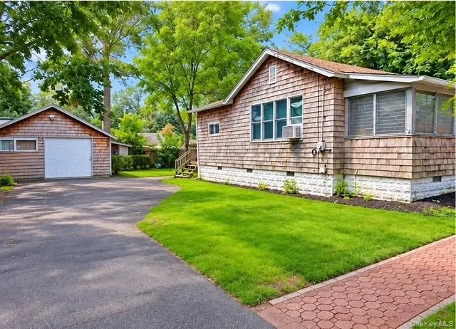 90 Gooseberry Road, Brookhaven, NY, 3 Bedrooms Bedrooms, 5 Rooms Rooms,1 BathroomBathrooms,Residential,For Rent,Gooseberry,0,1053677 90 Gooseberry Road, Brookhaven, NY, 3 Bedrooms Bedrooms, 5 Rooms Rooms,1 BathroomBathrooms,Residential,For Rent,Gooseberry,0,1053677