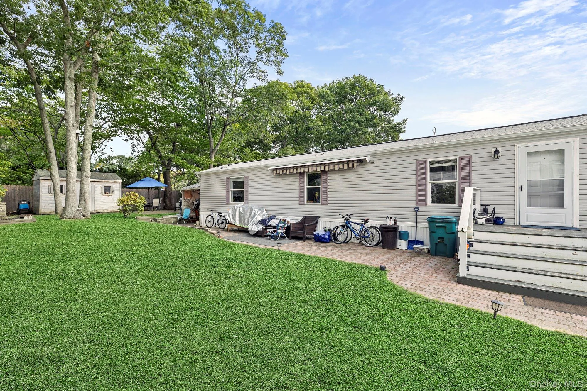 105 Oakview Hwy, East Hampton, New York 11937