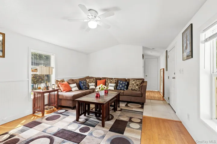 105 Oakview Hwy, East Hampton, New York 11937