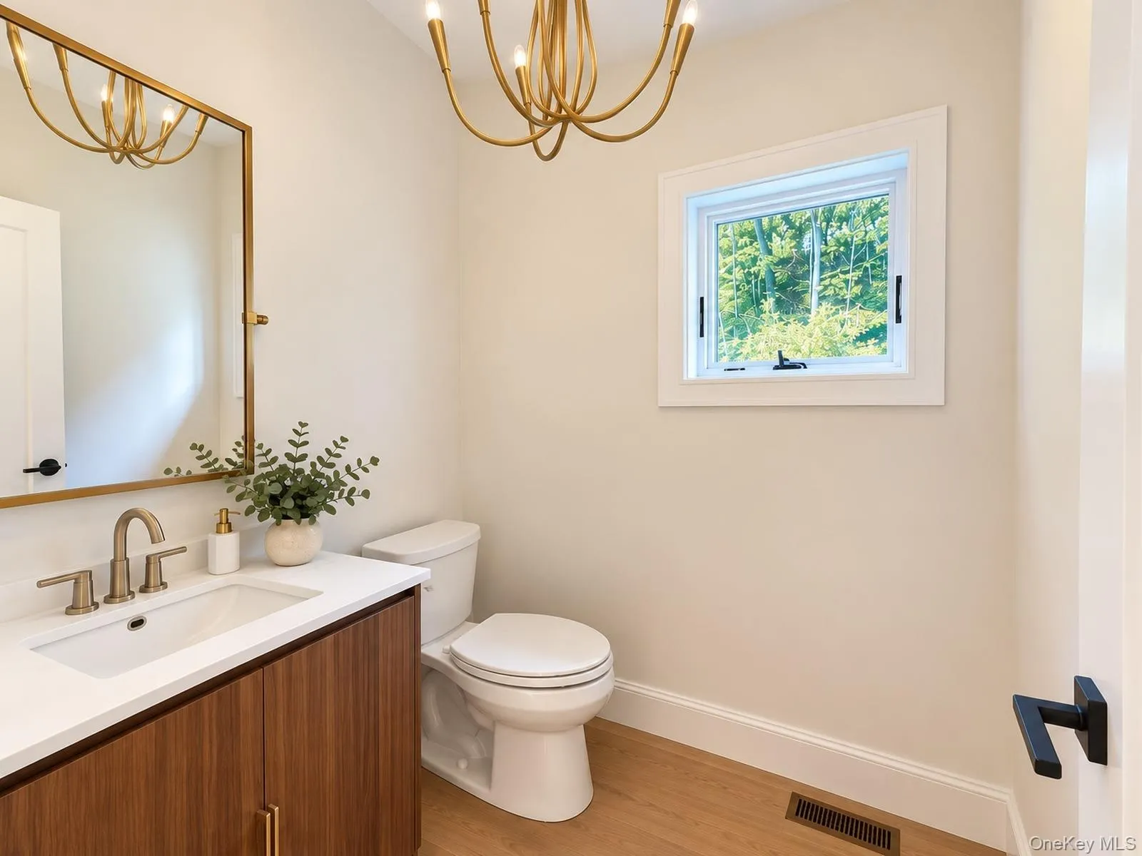 18 Overton Pass, Smithtown, NY, 4 Bedrooms Bedrooms, 13 Rooms Rooms,2 BathroomsBathrooms,Residential,For Rent,Overton,0,1053682 18 Overton Pass, Smithtown, NY, 4 Bedrooms Bedrooms, 13 Rooms Rooms,2 BathroomsBathrooms,Residential,For Rent,Overton,0,1053682