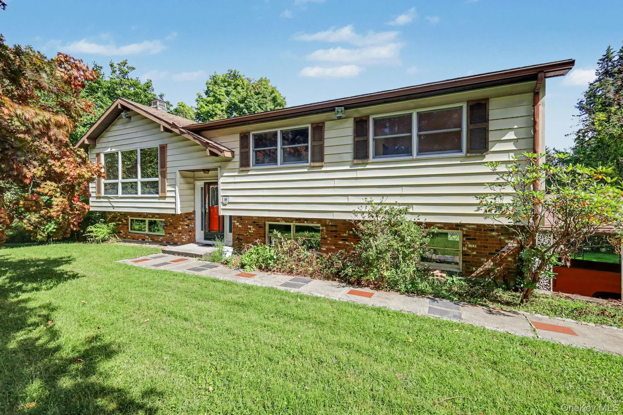 Welcome to 214 Starr Ridge Road Welcome to 214 Starr Ridge Road