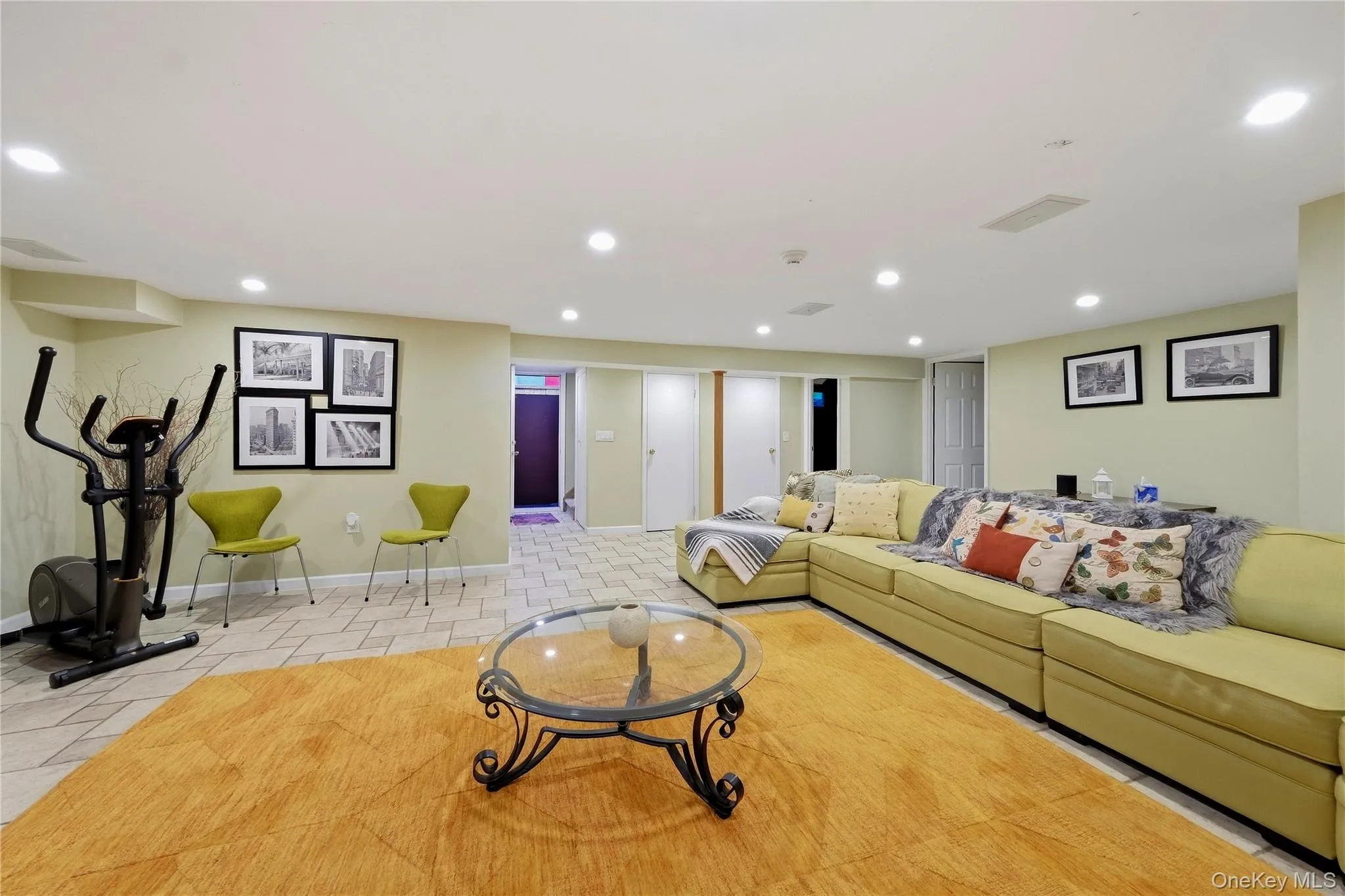 25161 Gaskell Road, New York, NY, 4 Bedrooms Bedrooms, 8 Rooms Rooms,2 BathroomsBathrooms,Residential,For Rent,Gaskell,0,1053684 25161 Gaskell Road, New York, NY, 4 Bedrooms Bedrooms, 8 Rooms Rooms,2 BathroomsBathrooms,Residential,For Rent,Gaskell,0,1053684
