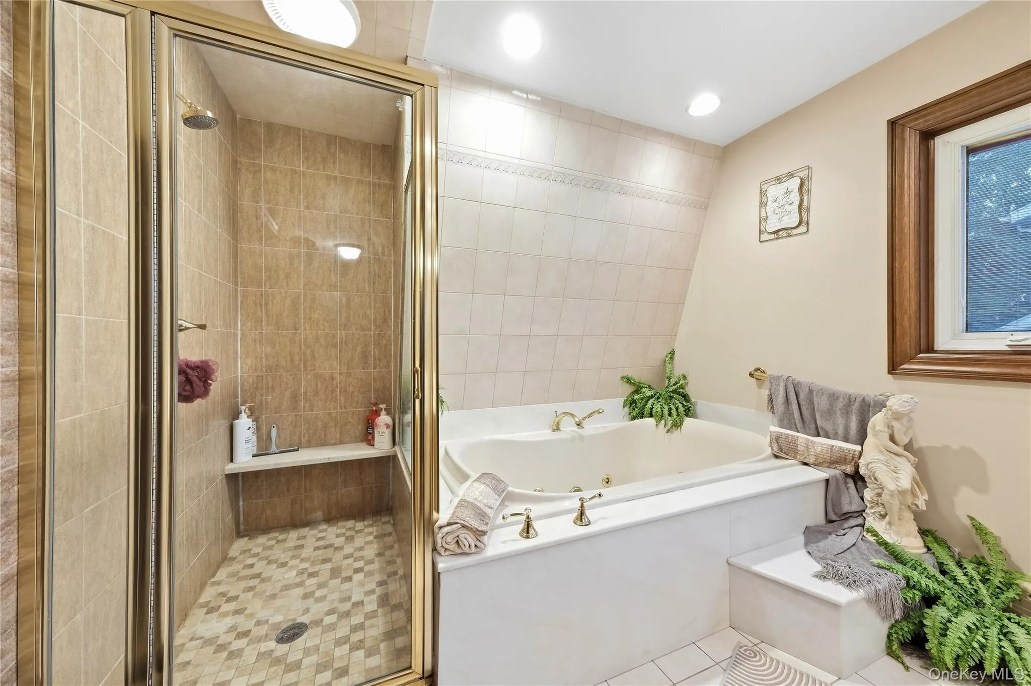 25161 Gaskell Road, New York, NY, 4 Bedrooms Bedrooms, 8 Rooms Rooms,2 BathroomsBathrooms,Residential,For Rent,Gaskell,0,1053684 25161 Gaskell Road, New York, NY, 4 Bedrooms Bedrooms, 8 Rooms Rooms,2 BathroomsBathrooms,Residential,For Rent,Gaskell,0,1053684