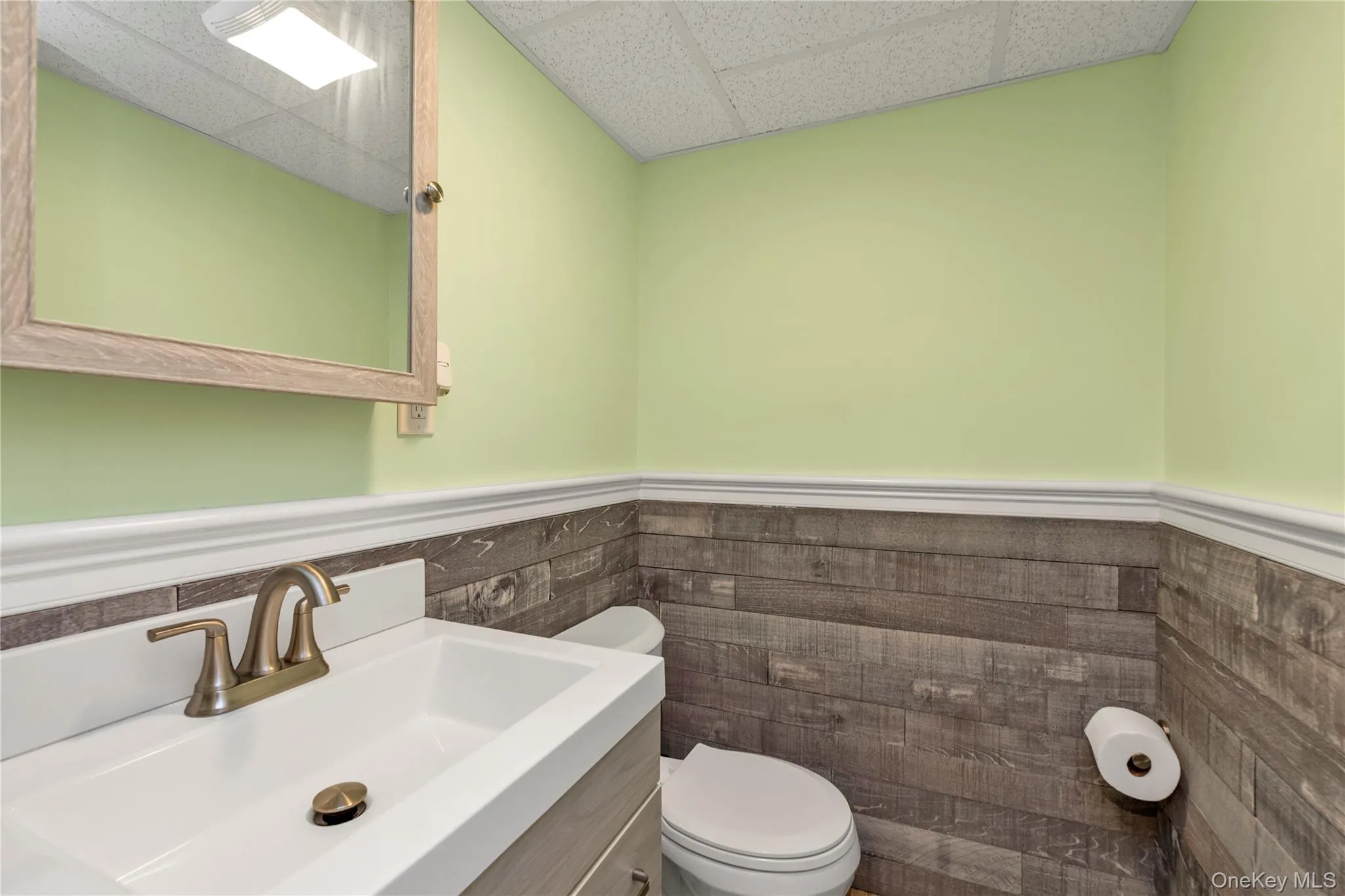 Half Bath. Half Bath.