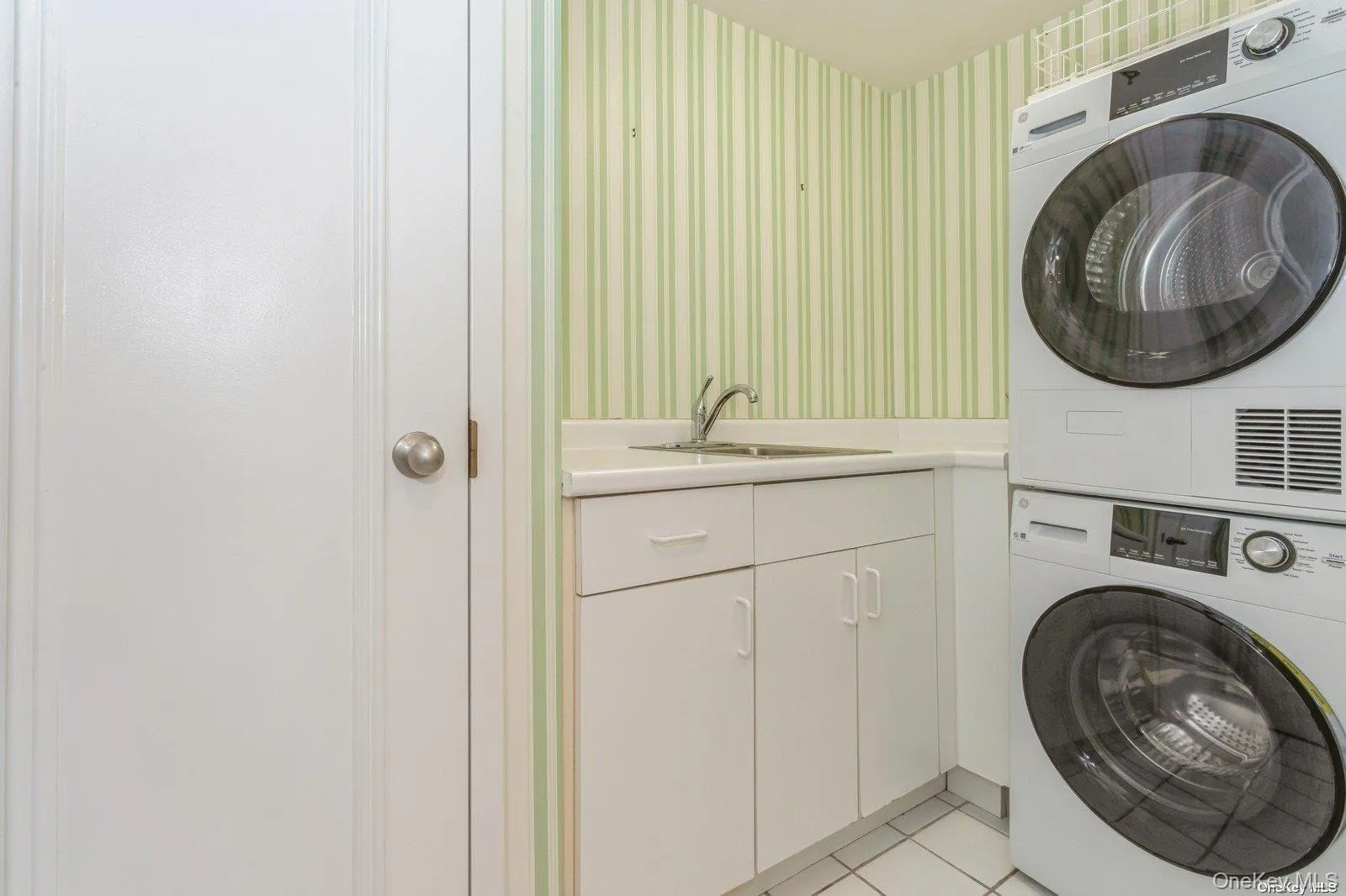 Laundry room Laundry room