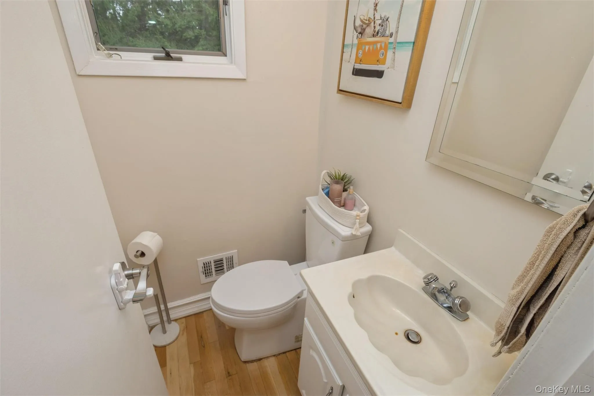Powder Room Powder Room