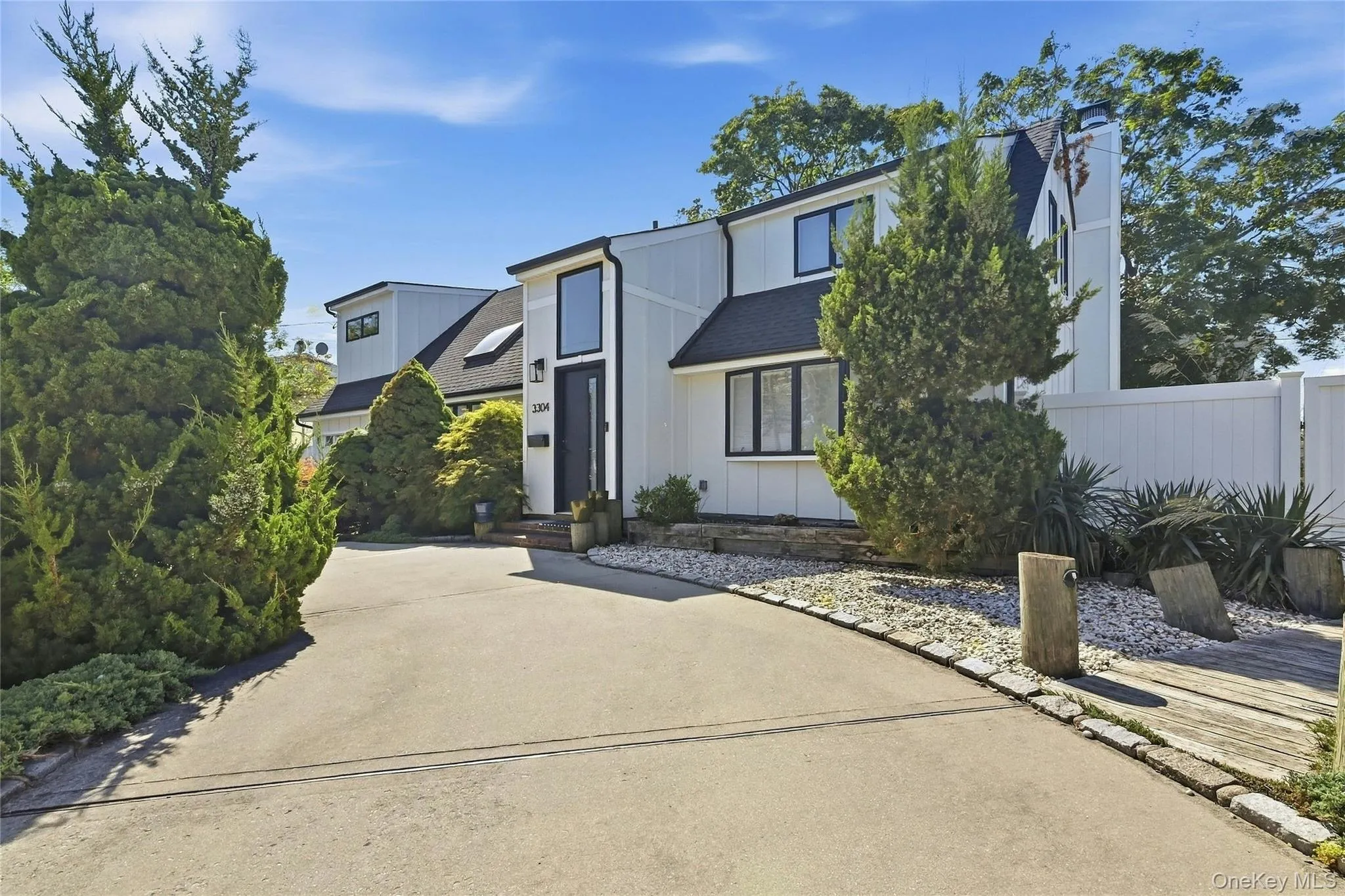 3304 Park Avenue, Hempstead, NY, 4 Bedrooms Bedrooms, 9 Rooms Rooms,2 BathroomsBathrooms,Residential Lease,For Rent,Park,0,1053689 3304 Park Avenue, Hempstead, NY, 4 Bedrooms Bedrooms, 9 Rooms Rooms,2 BathroomsBathrooms,Residential Lease,For Rent,Park,0,1053689