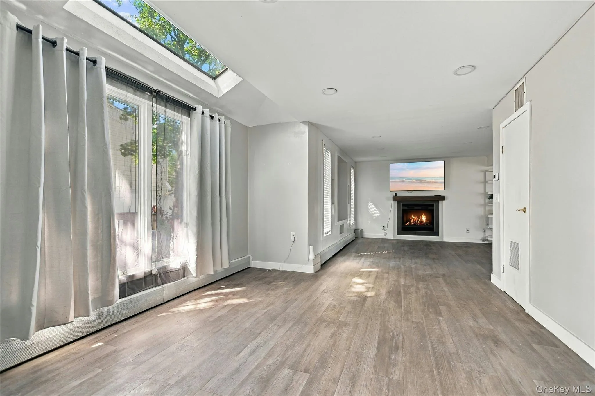 3304 Park Avenue, Hempstead, NY, 4 Bedrooms Bedrooms, 9 Rooms Rooms,2 BathroomsBathrooms,Residential Lease,For Rent,Park,0,1053689 3304 Park Avenue, Hempstead, NY, 4 Bedrooms Bedrooms, 9 Rooms Rooms,2 BathroomsBathrooms,Residential Lease,For Rent,Park,0,1053689