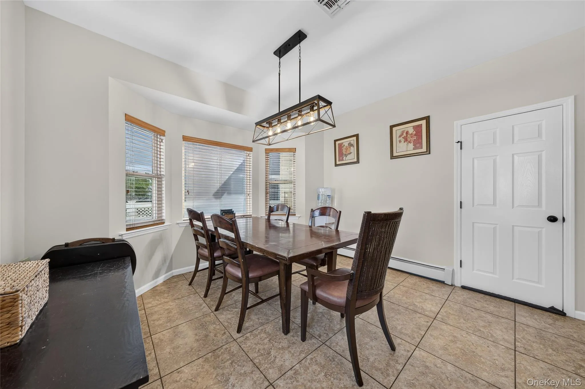 1001 Orion Court, Hempstead, NY, 4 Bedrooms Bedrooms, 9 Rooms Rooms,2 BathroomsBathrooms,Residential,For Rent,Orion,0,1053690 1001 Orion Court, Hempstead, NY, 4 Bedrooms Bedrooms, 9 Rooms Rooms,2 BathroomsBathrooms,Residential,For Rent,Orion,0,1053690