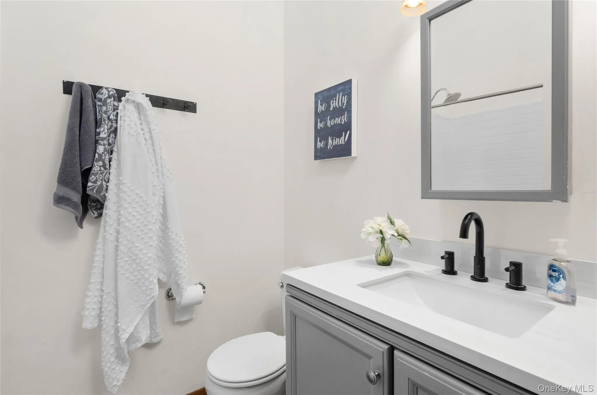 82 Argonne Road, Southampton, NY, 3 Bedrooms Bedrooms, 7 Rooms Rooms,2 BathroomsBathrooms,Residential,For Rent,Argonne,0,1053691 82 Argonne Road, Southampton, NY, 3 Bedrooms Bedrooms, 7 Rooms Rooms,2 BathroomsBathrooms,Residential,For Rent,Argonne,0,1053691