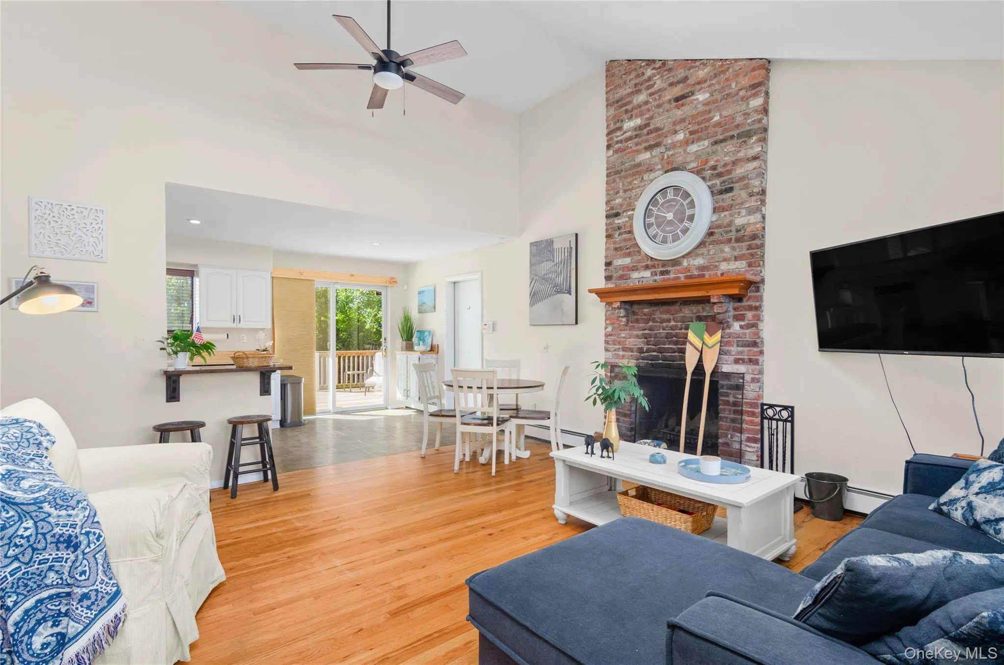 82 Argonne Road, Southampton, NY, 3 Bedrooms Bedrooms, 7 Rooms Rooms,2 BathroomsBathrooms,Residential,For Rent,Argonne,0,1053691 82 Argonne Road, Southampton, NY, 3 Bedrooms Bedrooms, 7 Rooms Rooms,2 BathroomsBathrooms,Residential,For Rent,Argonne,0,1053691