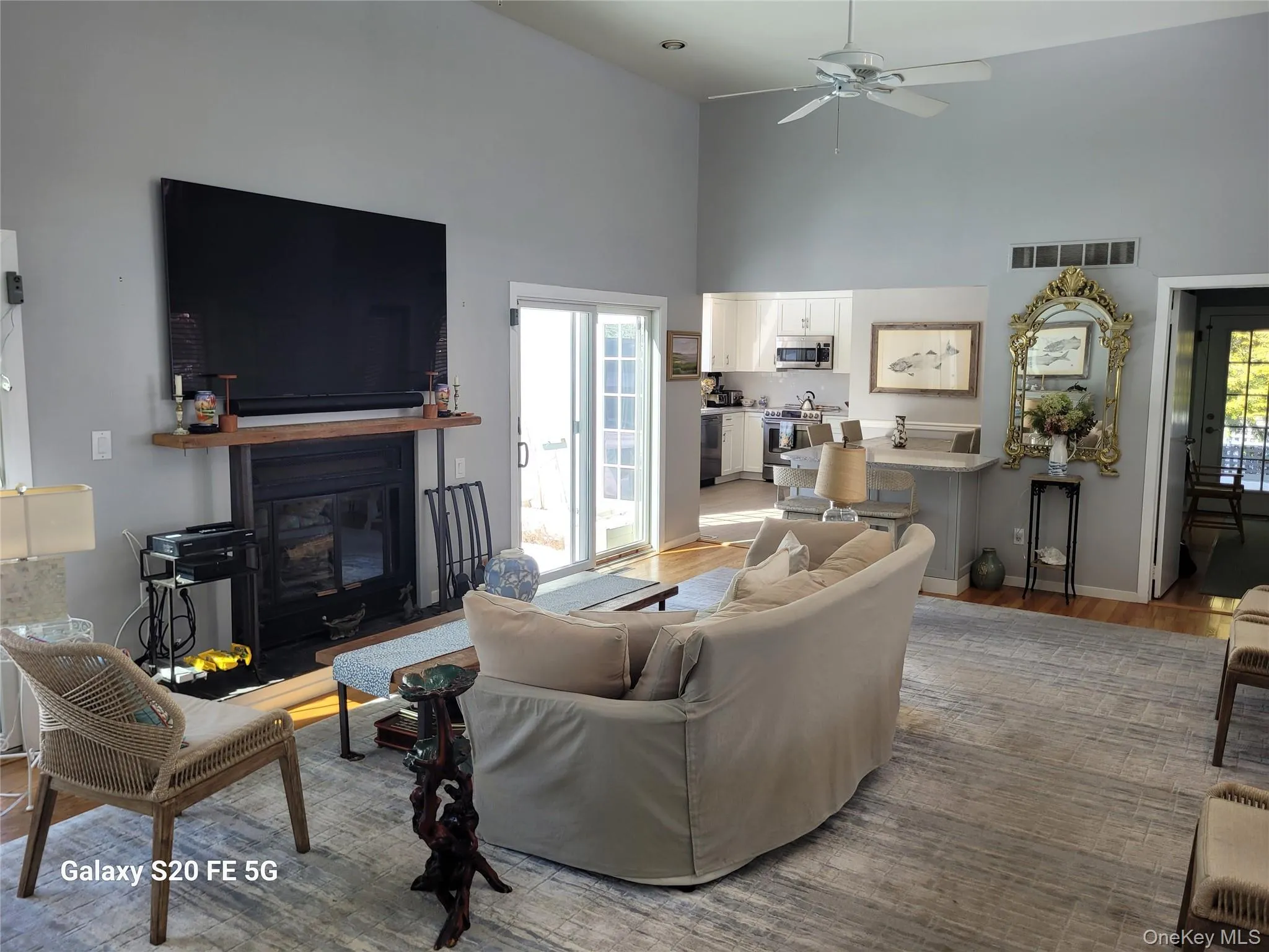 10 Glenmore Drive, Southampton, NY, 3 Bedrooms Bedrooms, 5 Rooms Rooms,2 BathroomsBathrooms,Residential,For Rent,Glenmore,0,1053693 10 Glenmore Drive, Southampton, NY, 3 Bedrooms Bedrooms, 5 Rooms Rooms,2 BathroomsBathrooms,Residential,For Rent,Glenmore,0,1053693