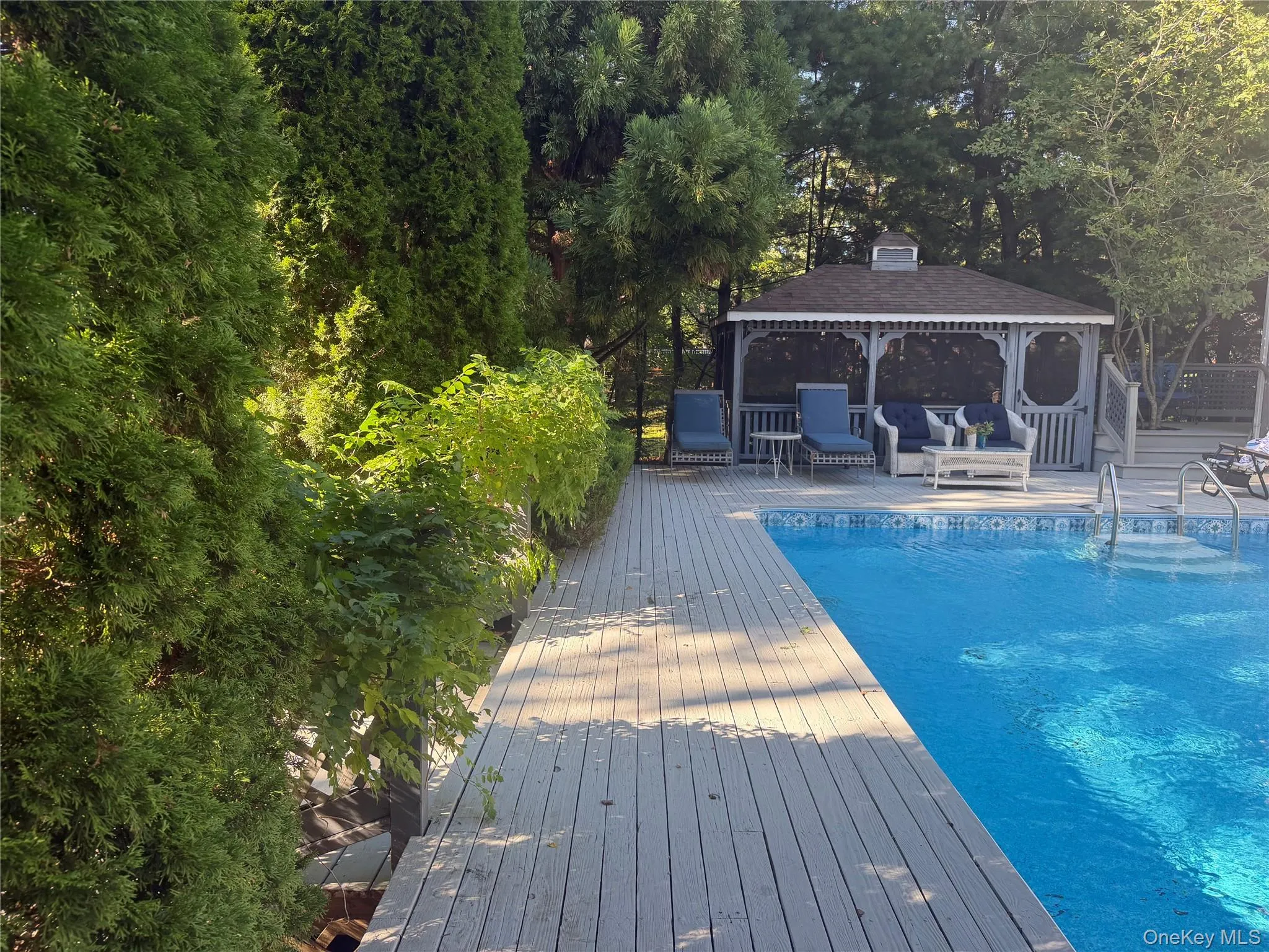 10 Glenmore Drive, Southampton, NY, 3 Bedrooms Bedrooms, 5 Rooms Rooms,2 BathroomsBathrooms,Residential,For Rent,Glenmore,0,1053693 10 Glenmore Drive, Southampton, NY, 3 Bedrooms Bedrooms, 5 Rooms Rooms,2 BathroomsBathrooms,Residential,For Rent,Glenmore,0,1053693