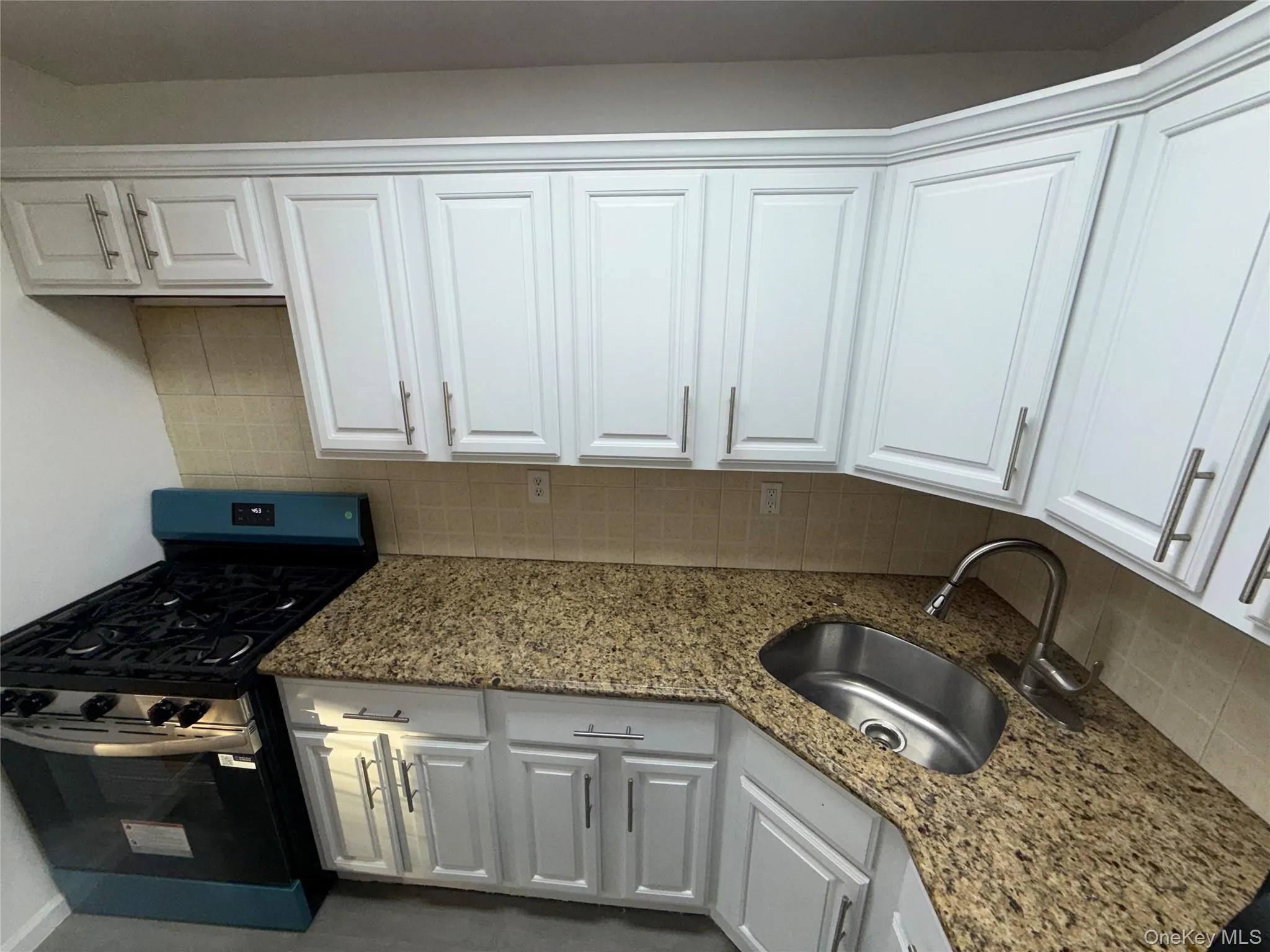 189-26 113th Road, New York, NY, 3 Bedrooms Bedrooms, 5 Rooms Rooms,1 BathroomBathrooms,Residential Lease,For Rent,113th,0,1053694 189-26 113th Road, New York, NY, 3 Bedrooms Bedrooms, 5 Rooms Rooms,1 BathroomBathrooms,Residential Lease,For Rent,113th,0,1053694