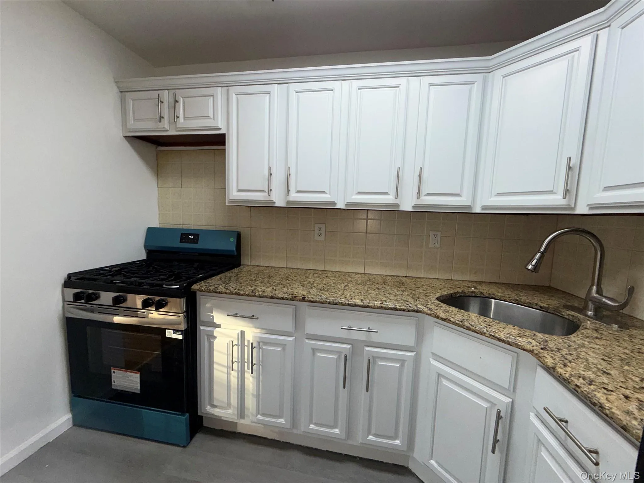 189-26 113th Road, New York, NY, 3 Bedrooms Bedrooms, 5 Rooms Rooms,1 BathroomBathrooms,Residential Lease,For Rent,113th,0,1053694 189-26 113th Road, New York, NY, 3 Bedrooms Bedrooms, 5 Rooms Rooms,1 BathroomBathrooms,Residential Lease,For Rent,113th,0,1053694